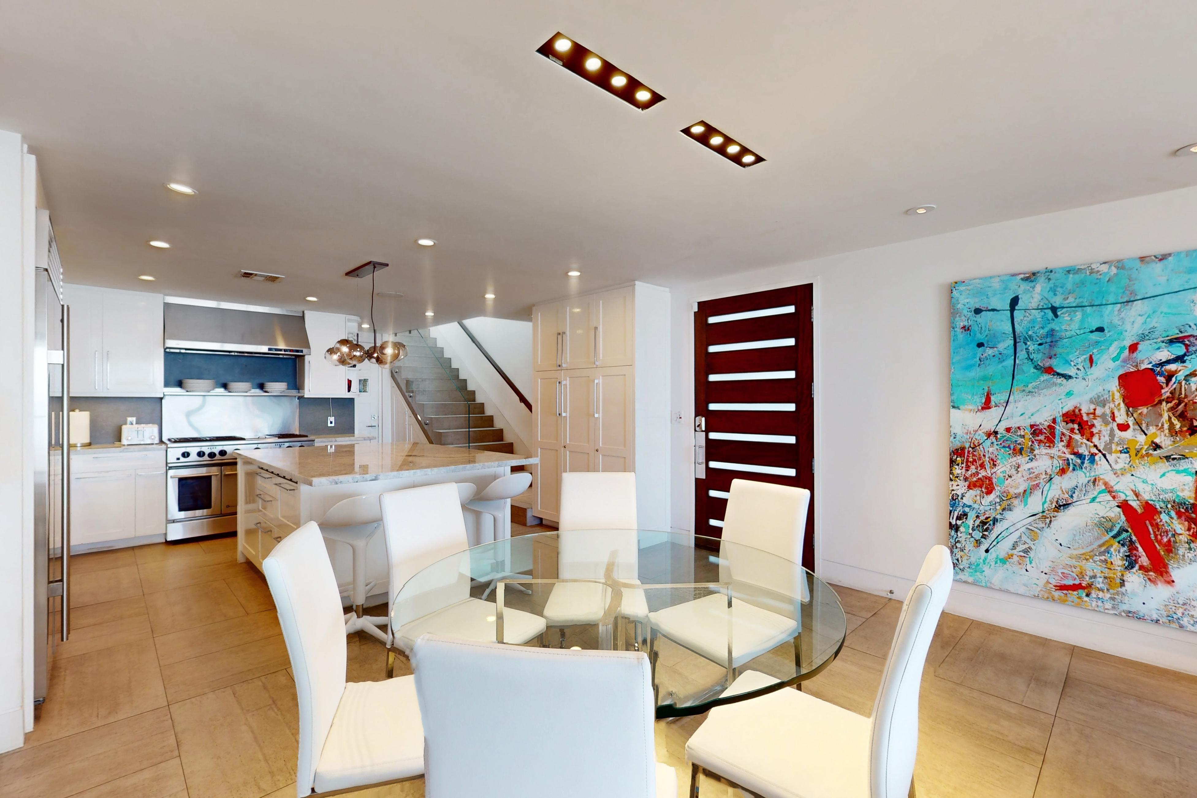 Malibu Beach Villa 6