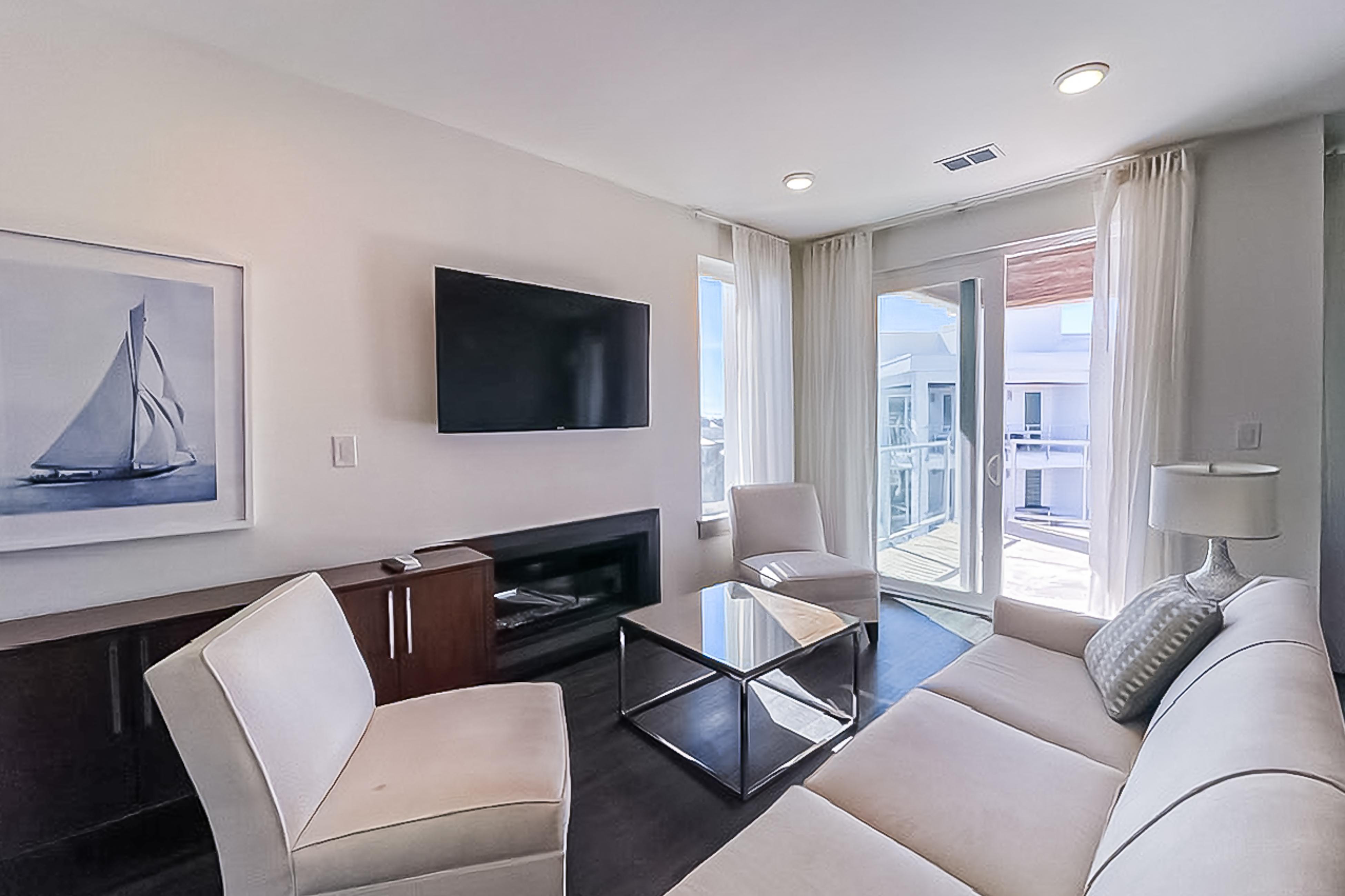 The Pointe 3-341