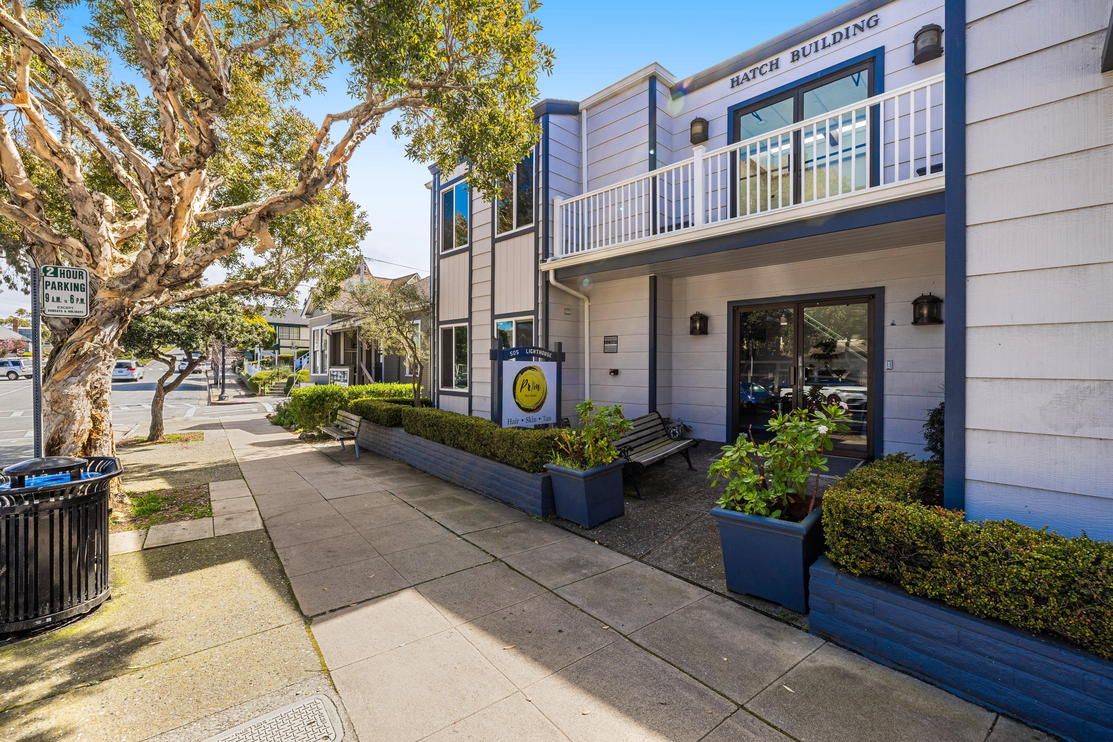 Modern Downtown Hideaway, Unit 202 | Photo 1