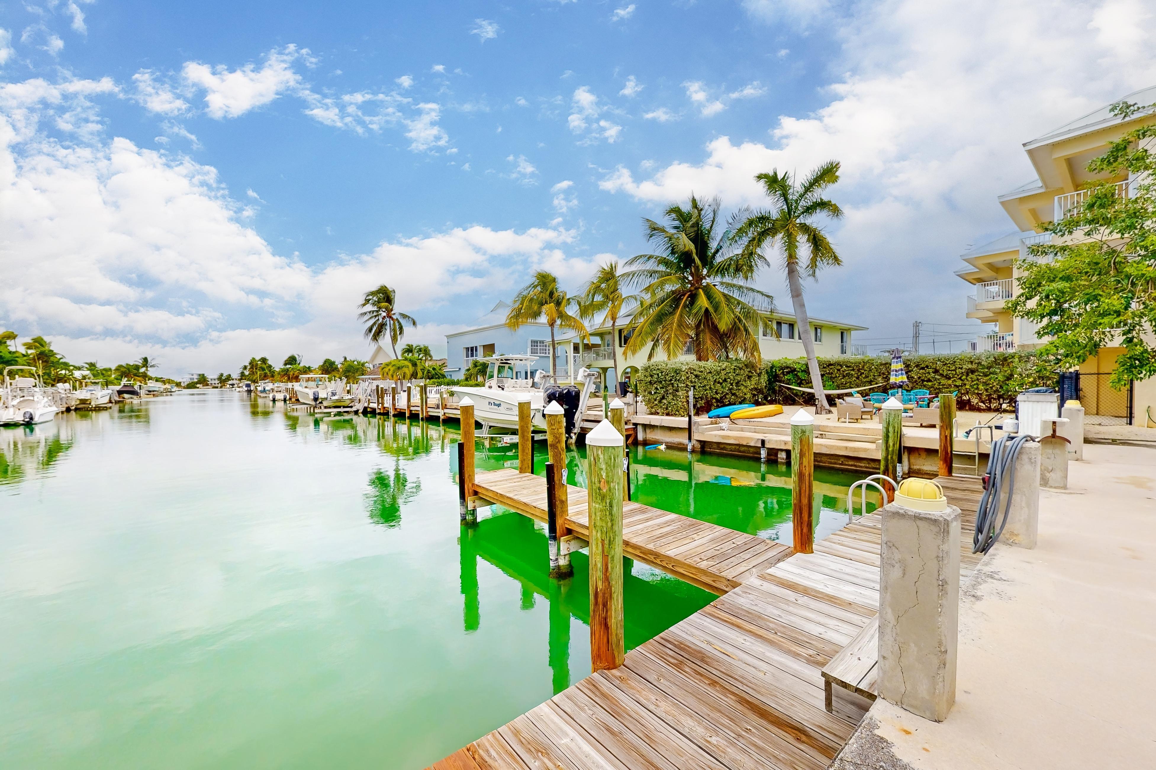 Palm Breeze Retreat 320 & 330 6