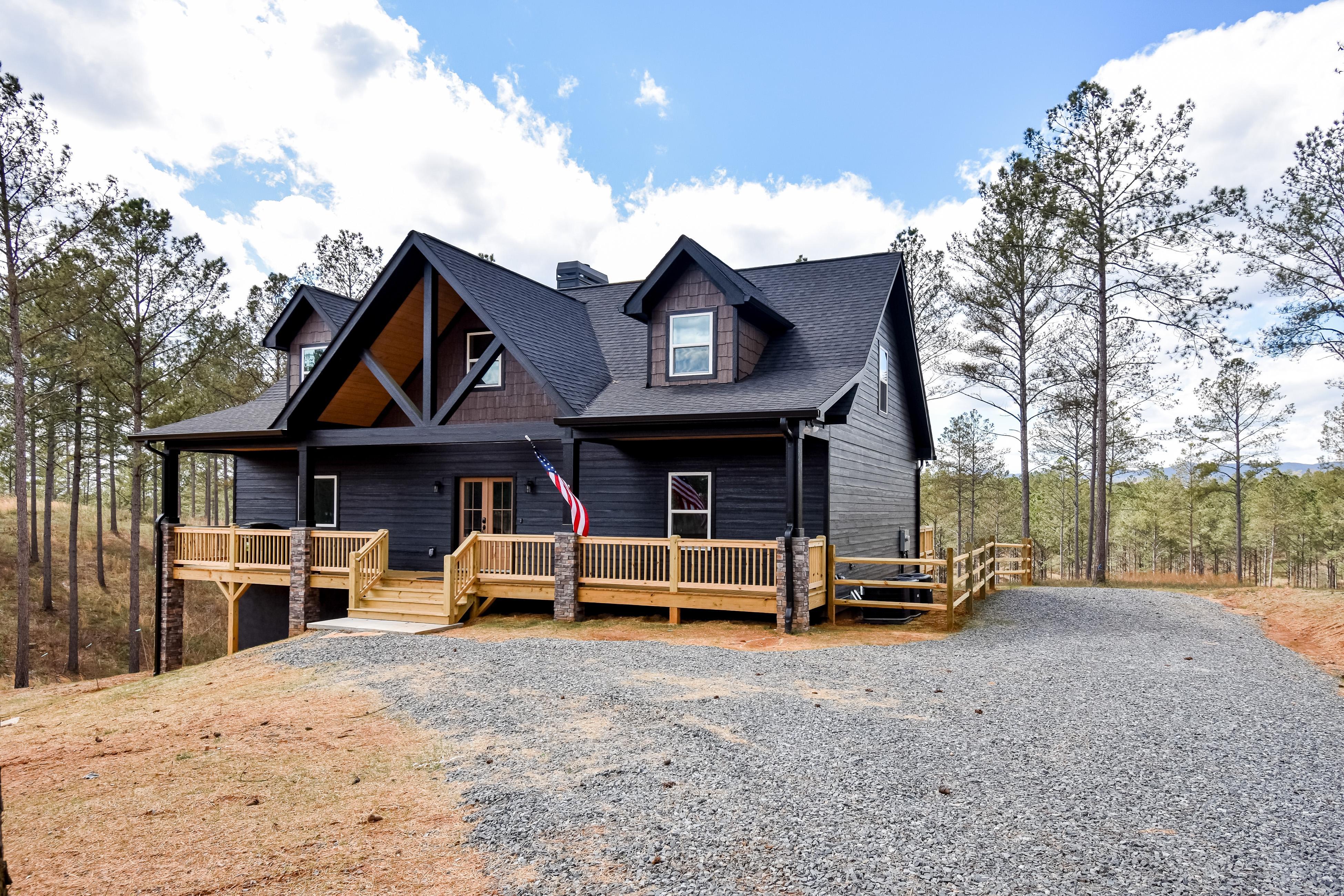 Mountain Peak Lodge - Where Games & Views Meet