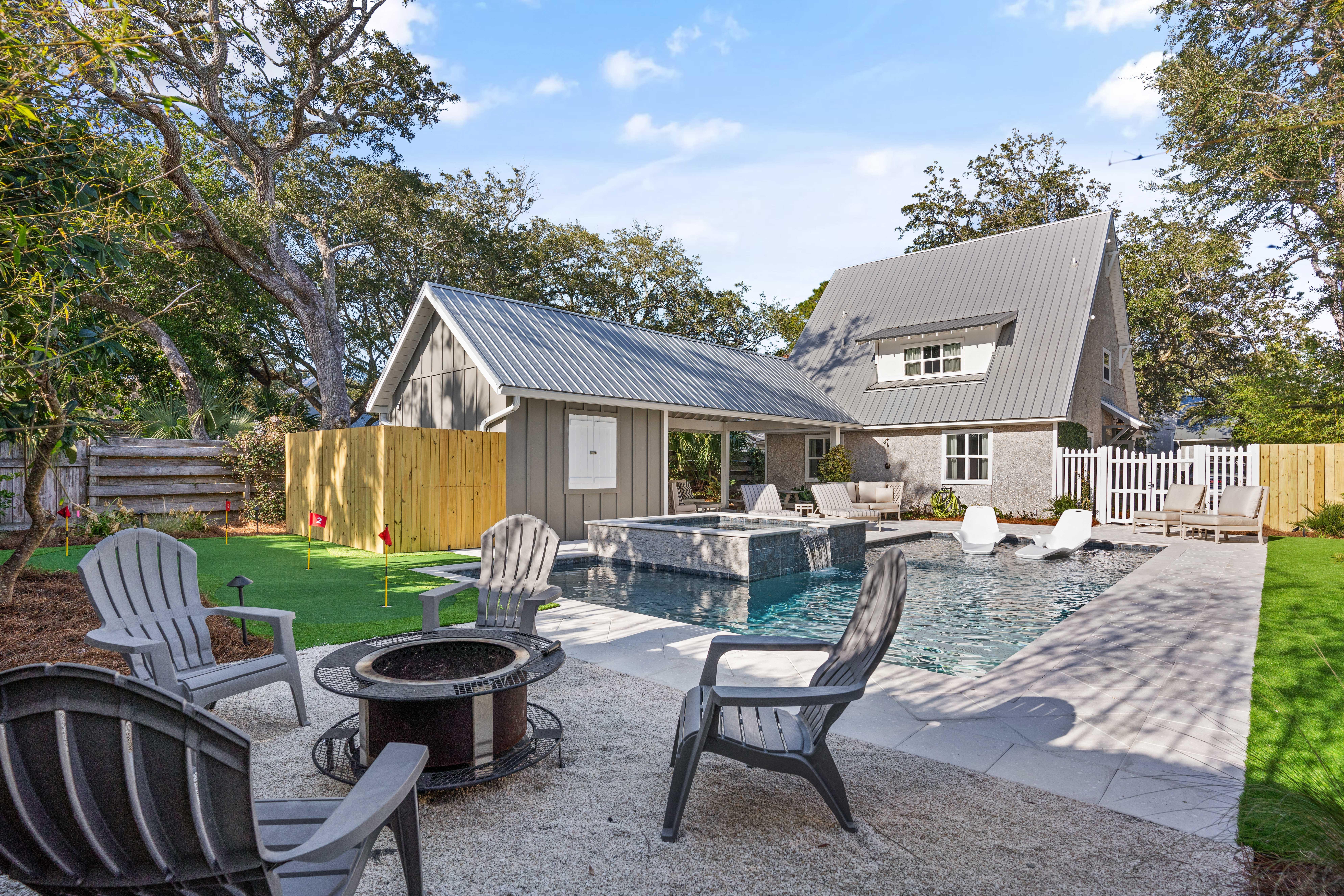 Tabbystone Cottage - 4323 14th Street
