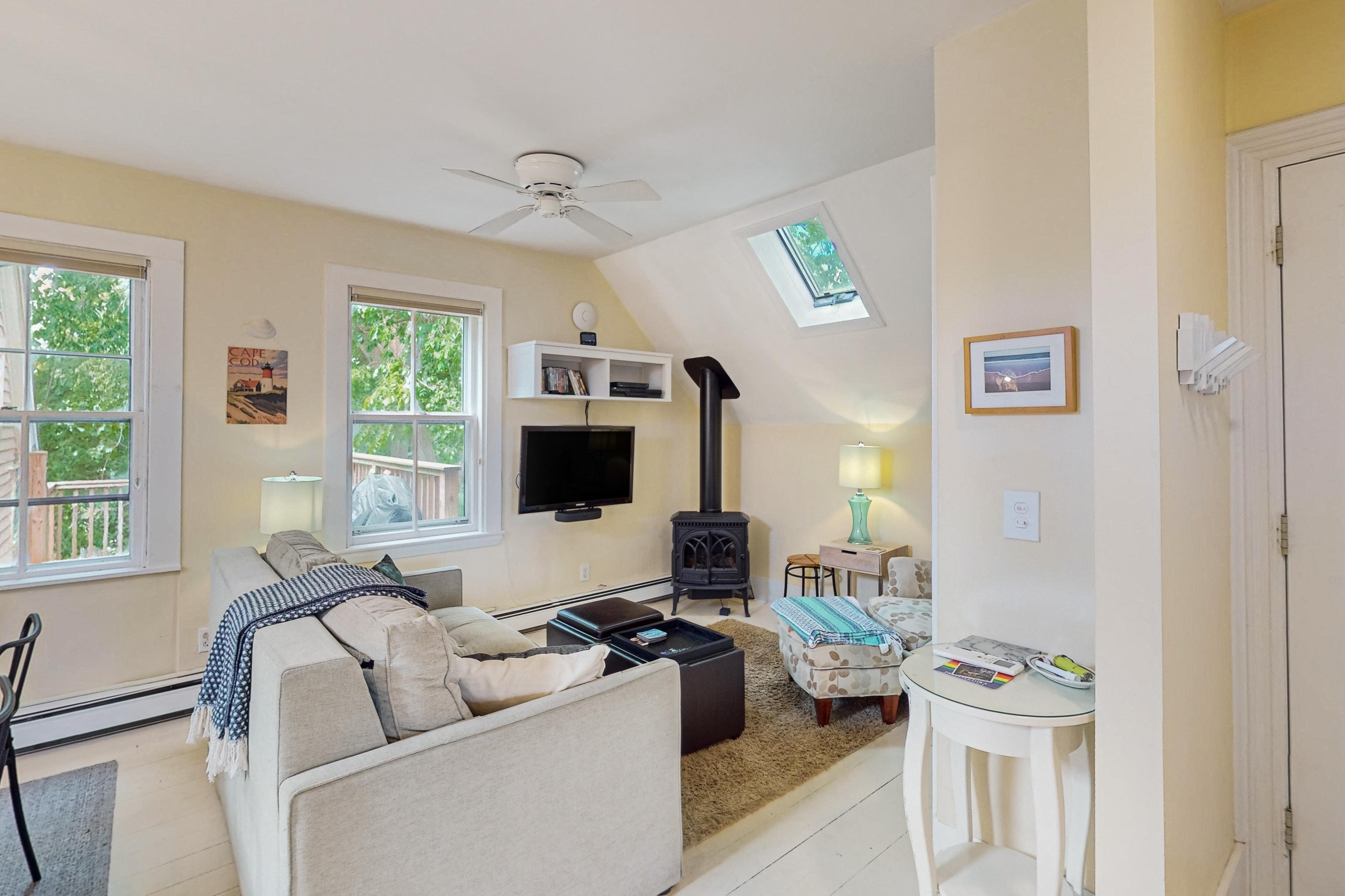 Central Coastal Apartment 3