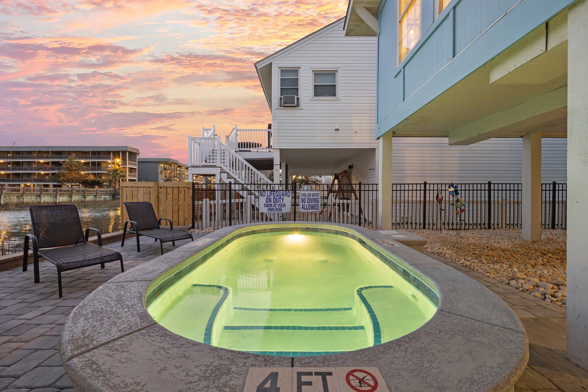 Charlie's Beach Retreat 4