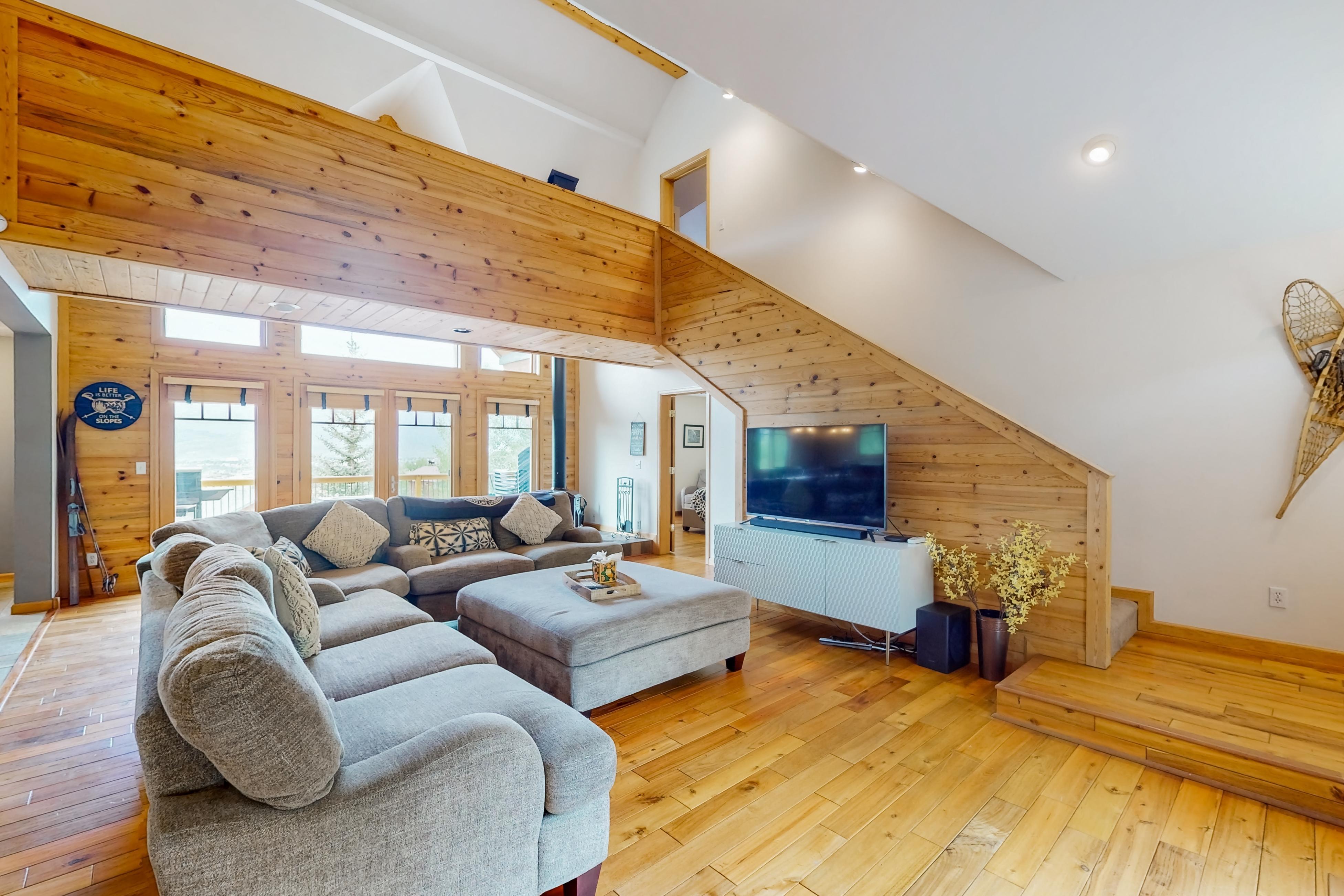 Whispering Pines Hideaway 2