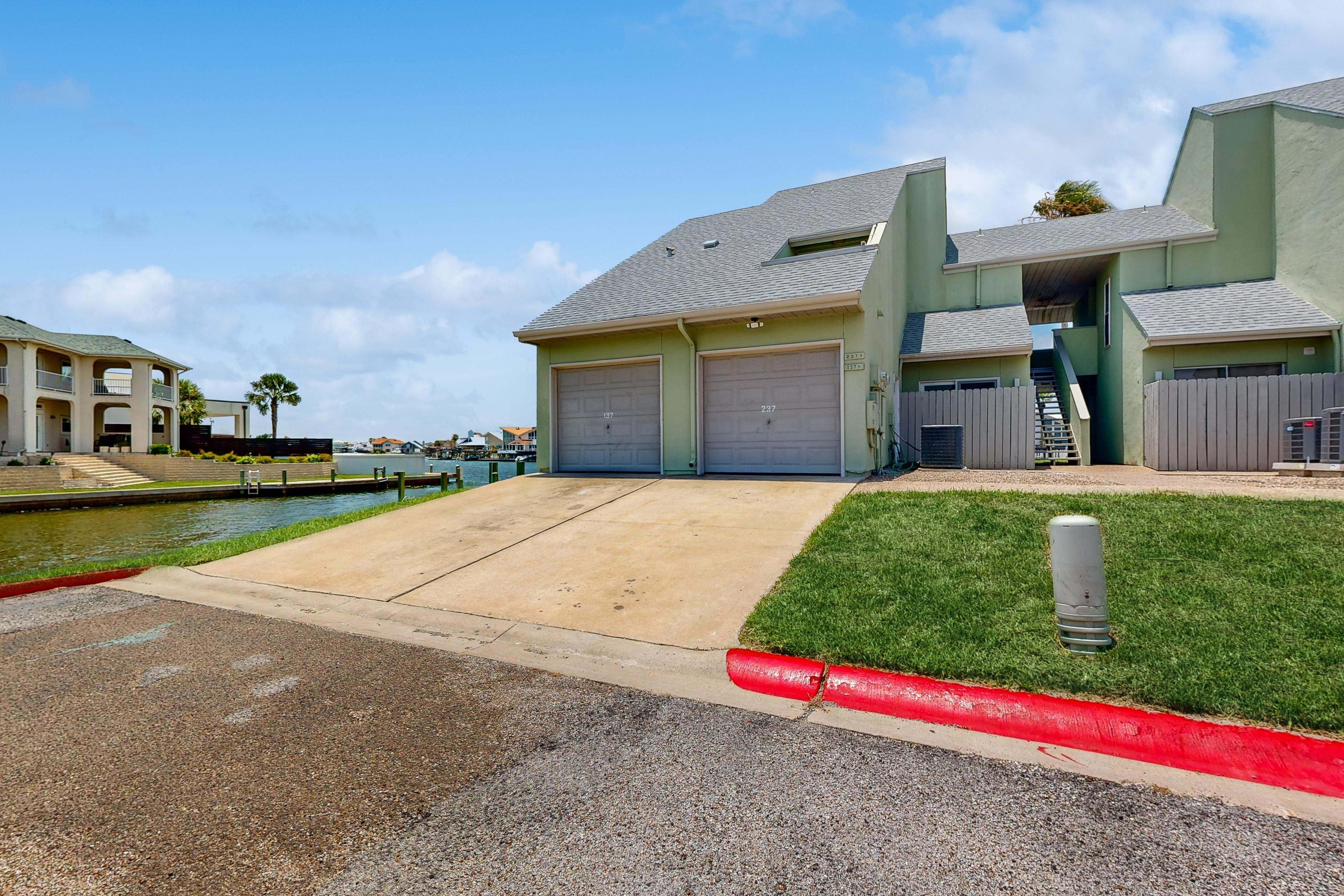 Puente Vista 137- Wilson's Waterin Hole - Fishing Spot