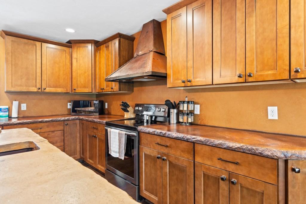 Larkspur Hills 5 BR Villa w/ Stunning Mountain Views & Hot Tub 5