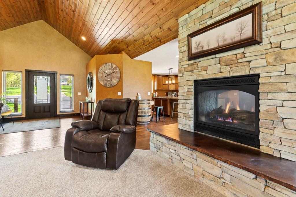 Larkspur Hills 5 BR Villa w/ Stunning Mountain Views & Hot Tub 4