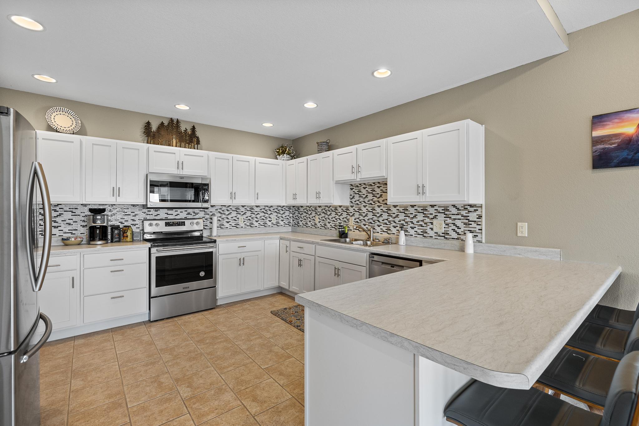 Cheyenne River Ranch 4BR Earth Sheltered Home with Hot Tub 5