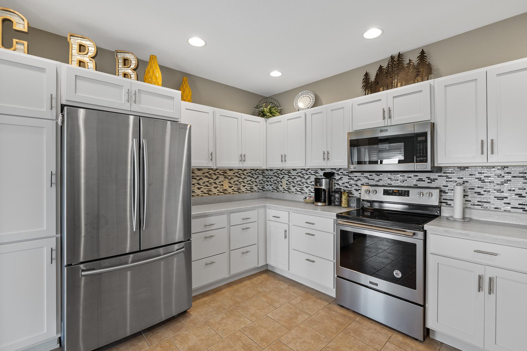 Cheyenne River Ranch 4BR Earth Sheltered Home with Hot Tub 6