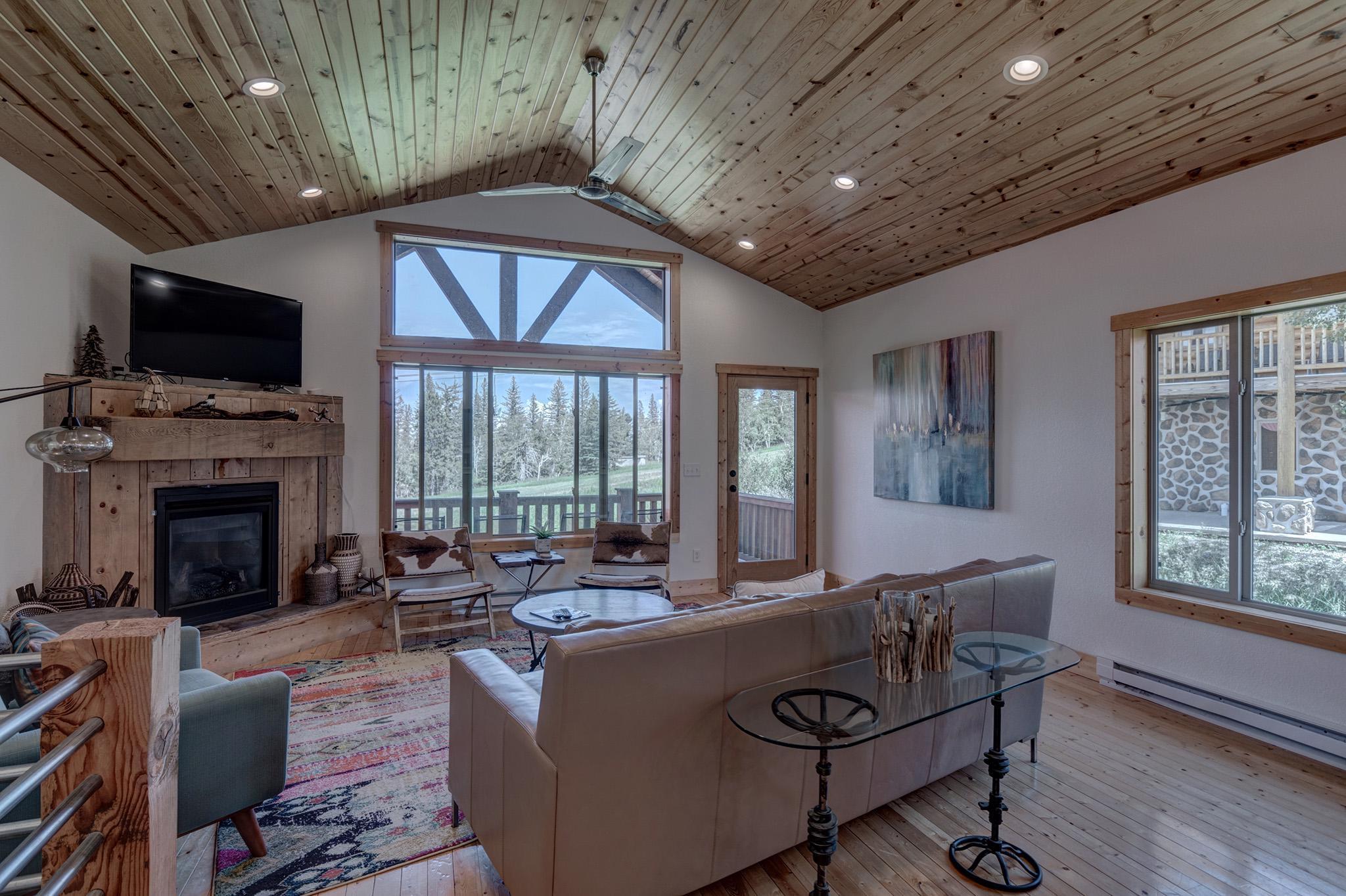3BR Kussy Chalet at Terry Peak 4