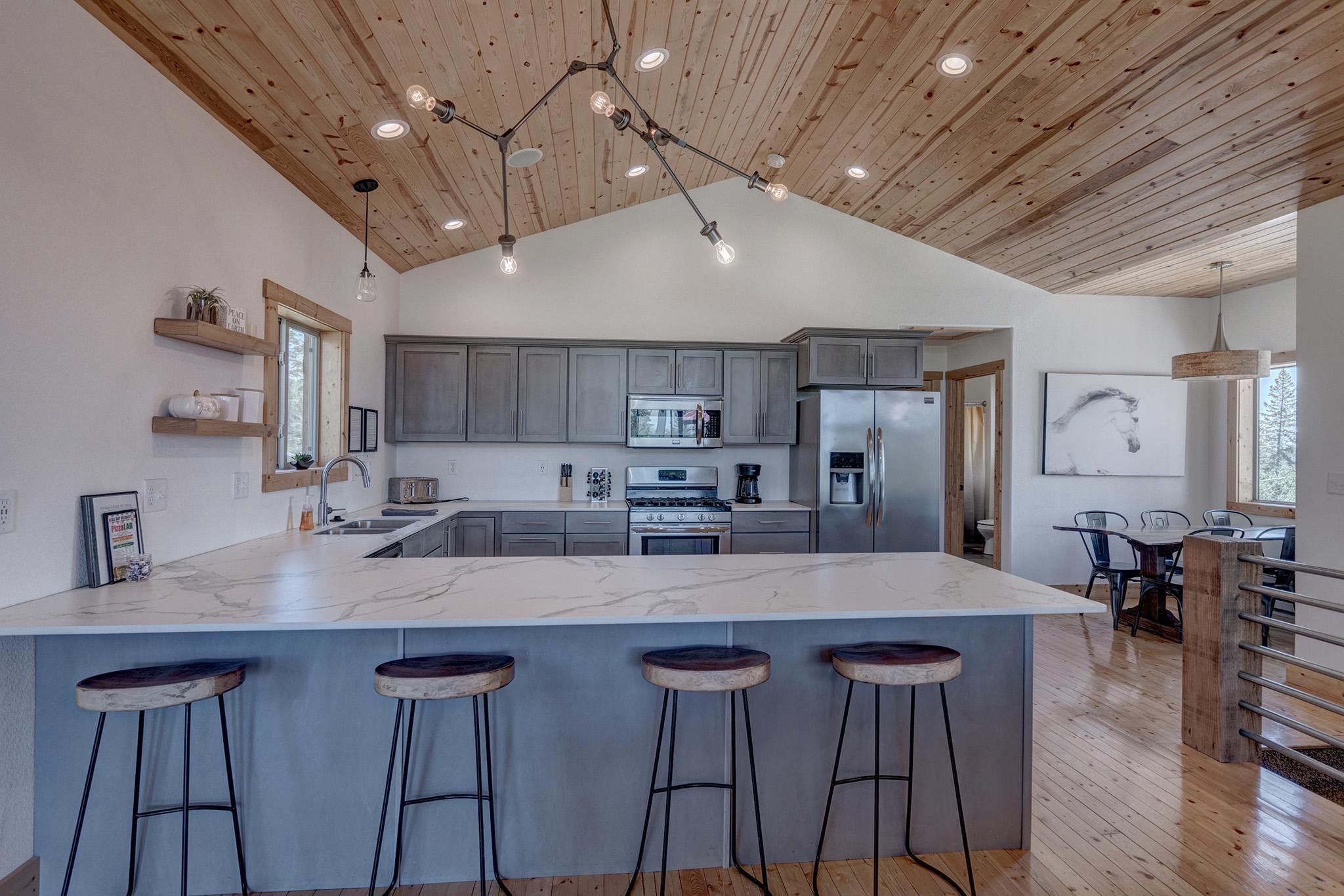 3BR Kussy Chalet at Terry Peak 6