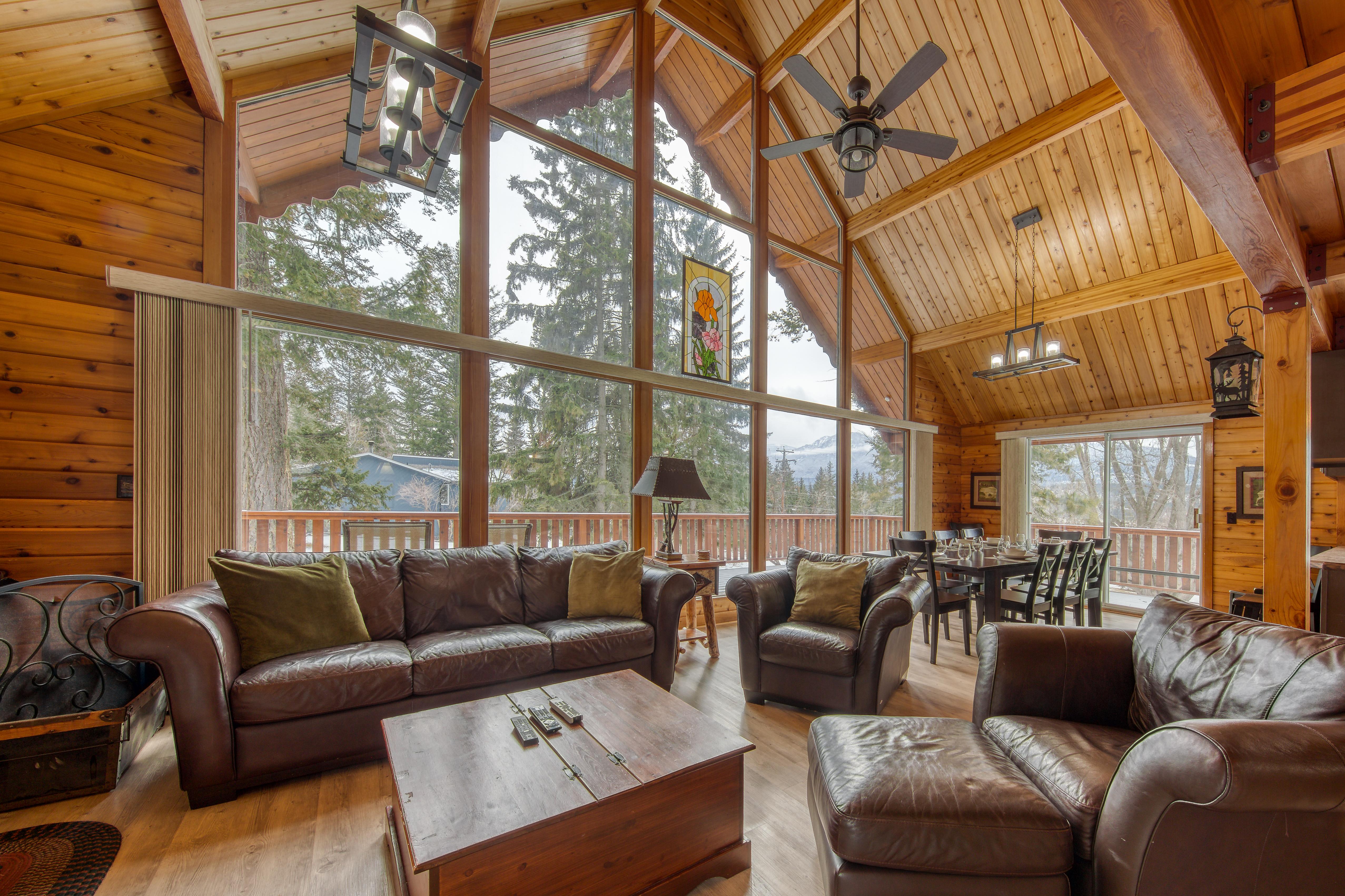 SPRING CREEK CABIN |6 BEDROOMS| SAUNA & HOT TUB 2