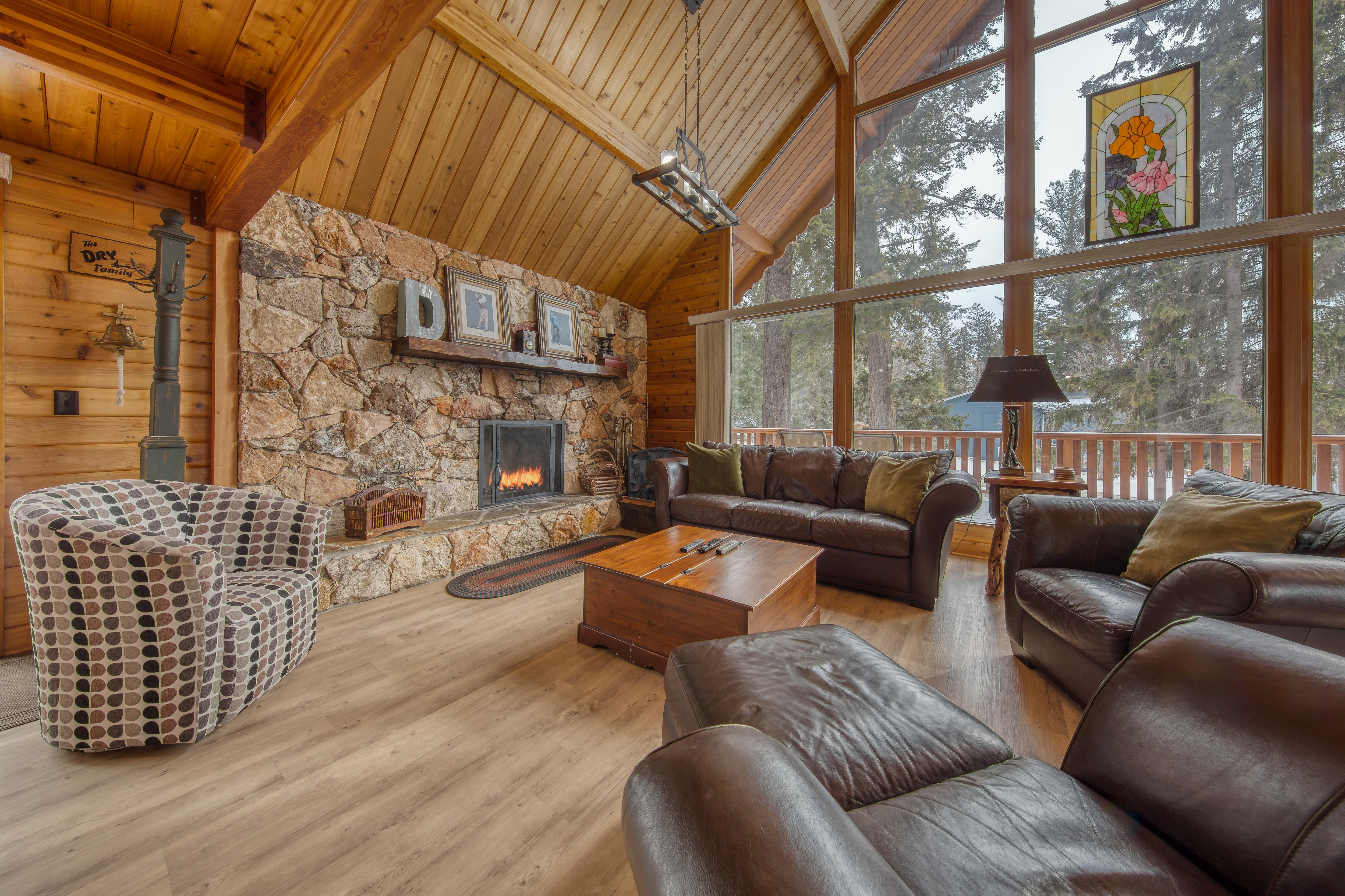 SPRING CREEK CABIN |6 BEDROOMS| SAUNA & HOT TUB 4