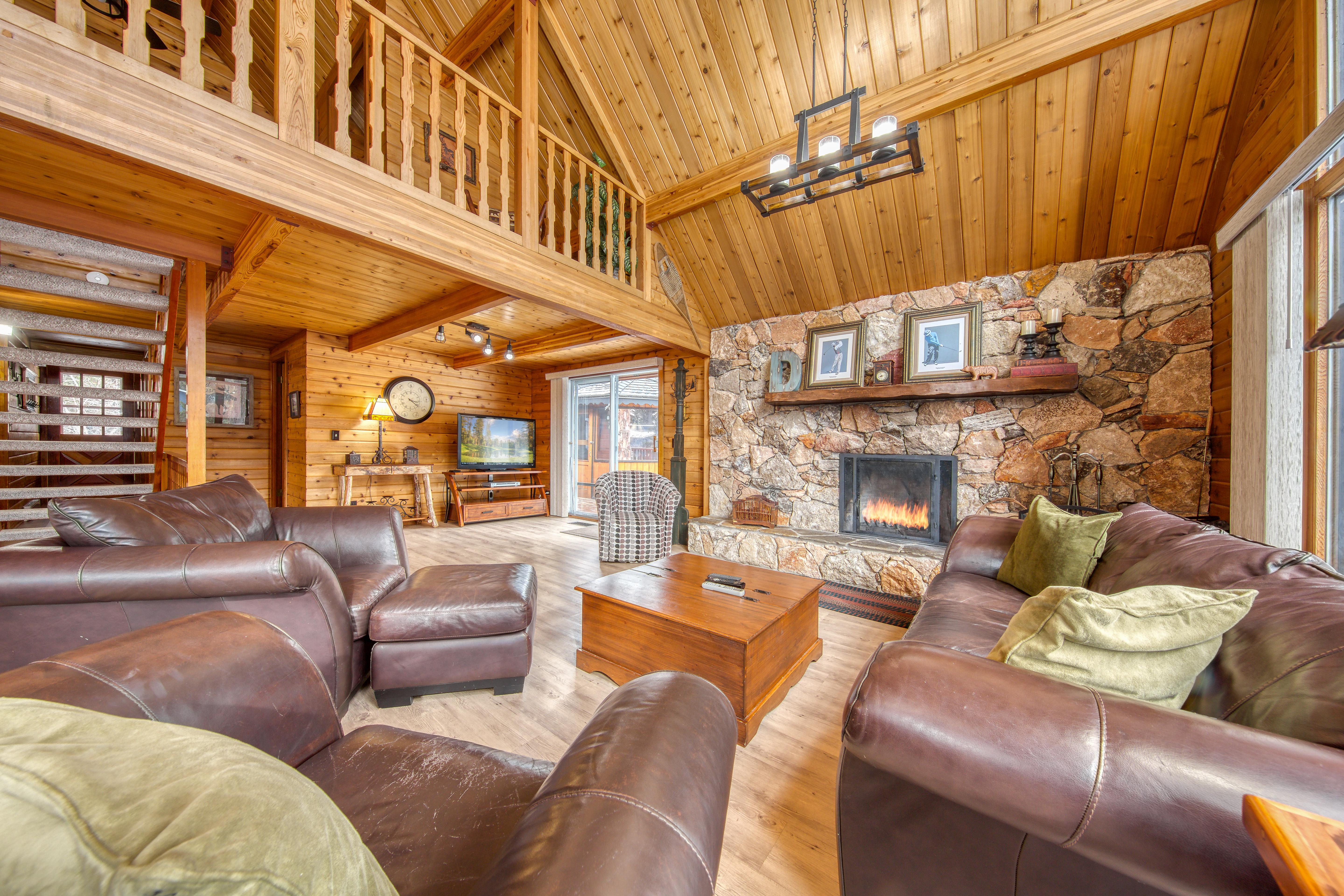 SPRING CREEK CABIN |6 BEDROOMS| SAUNA & HOT TUB 3