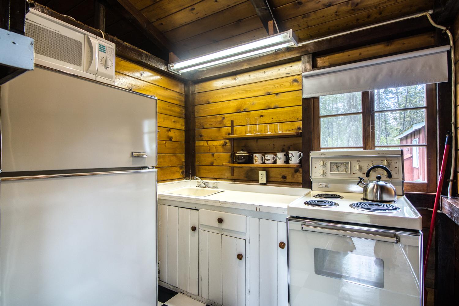 Timbers Resort 2 Bedroom: Cabin 4 4