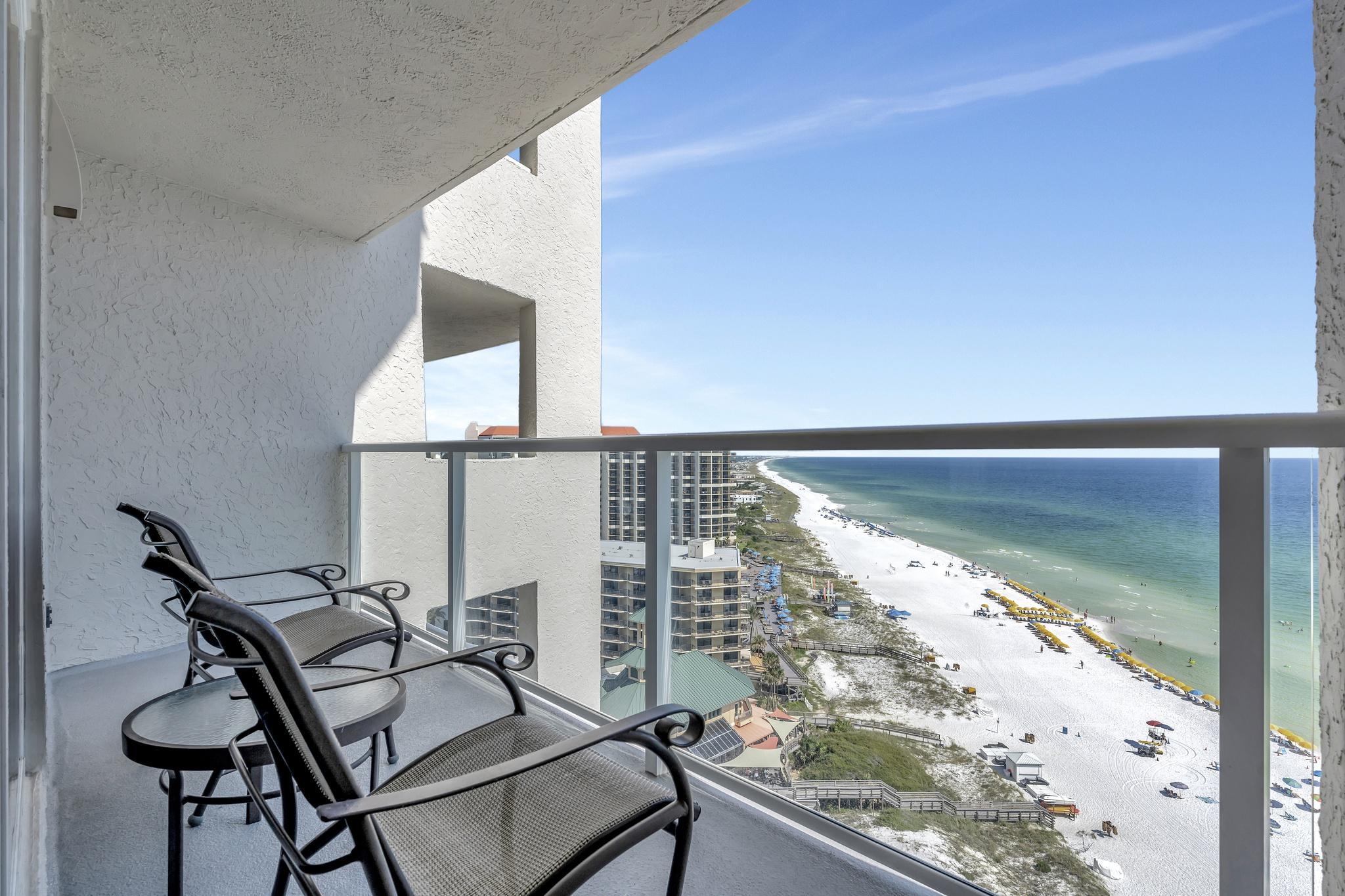 2BR Retreat w/ Gulf Views & Golf Cart at Sandestin! 2