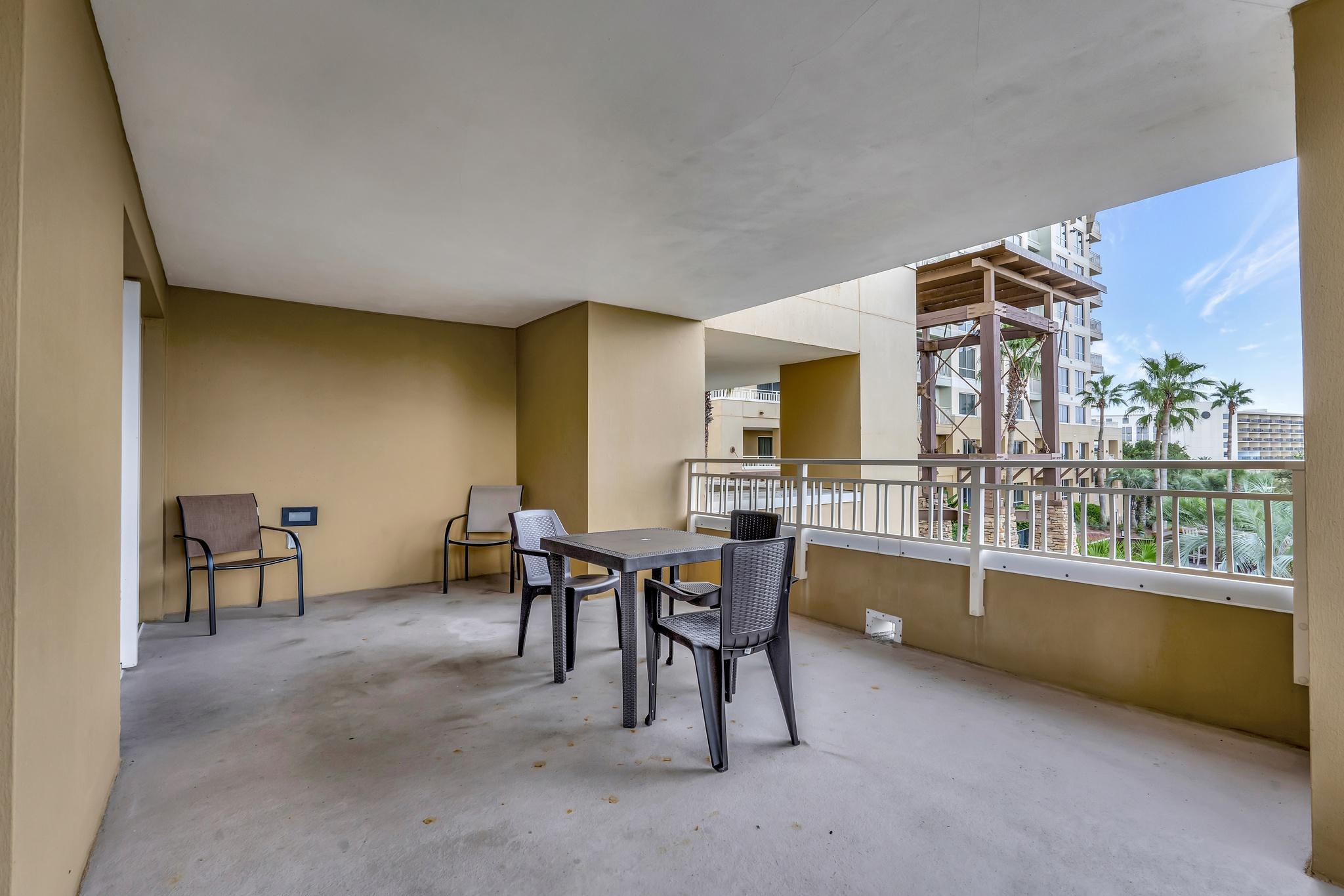 2nd Floor Luau - A Cozy One Bedroom Retreat with Spectacular Views at Sandestin Golf and Beach Resort! 2