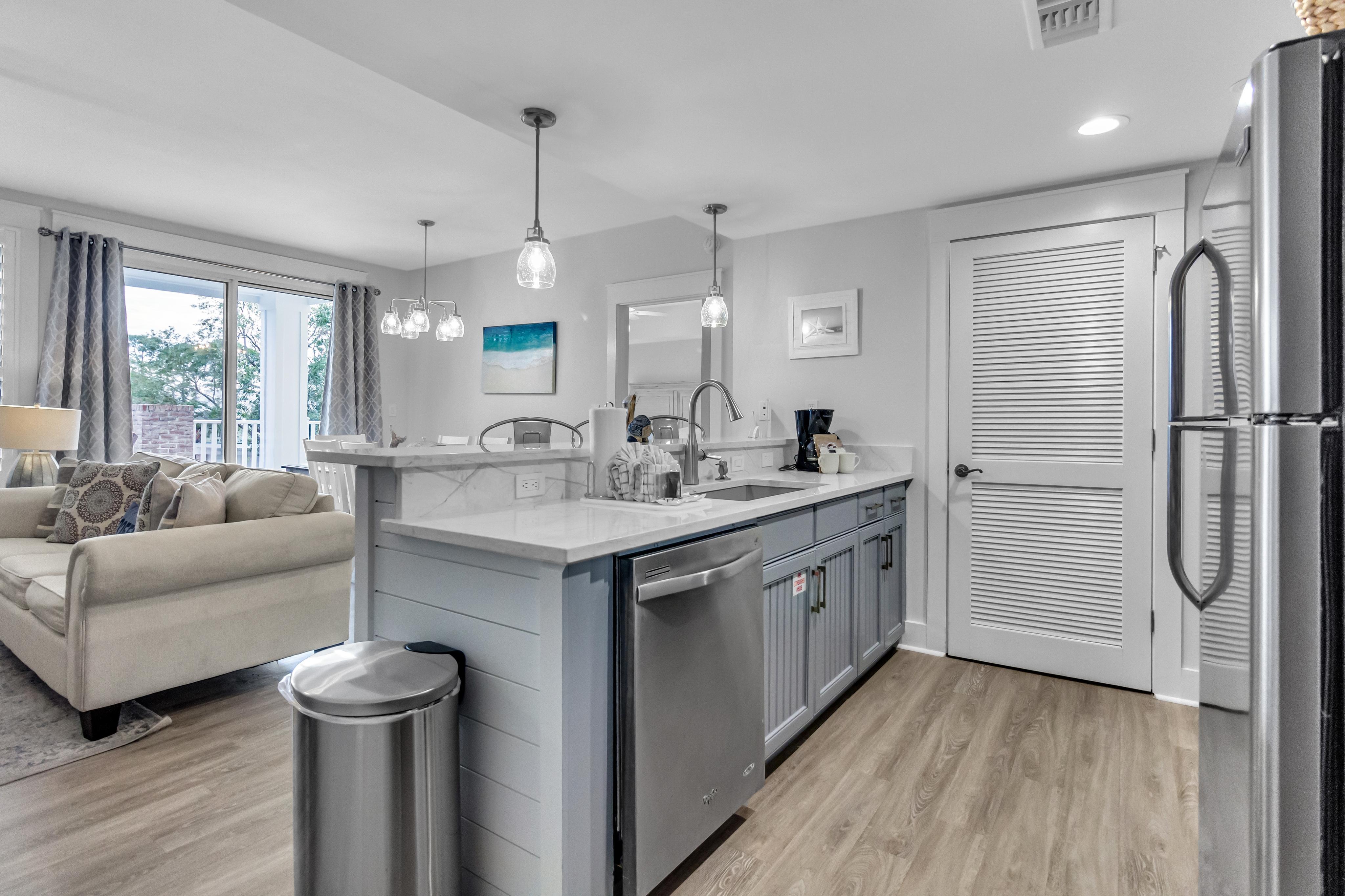 Observation Pointe One-Bedroom Retreat - Your Front-Row Seat to Baytowne Wharf's Magic at Sandestin Golf and Beach Resort! 4