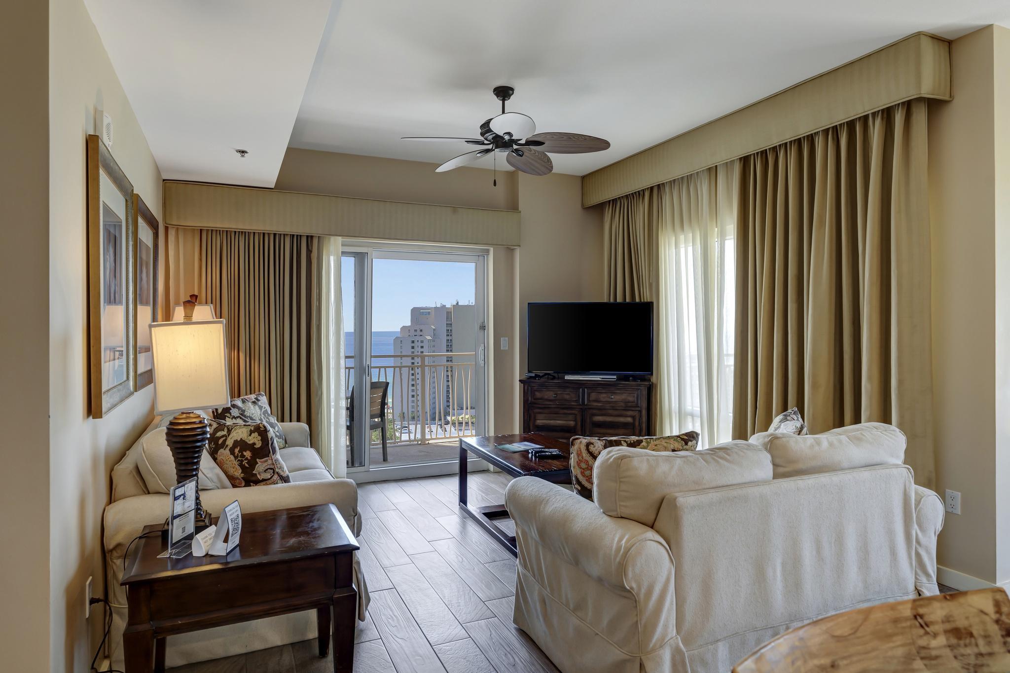 Breezy 2BR Getaway in Sandestin: Gulf Front, Free Bikes, Kids' Pool & Exclusive Benefits