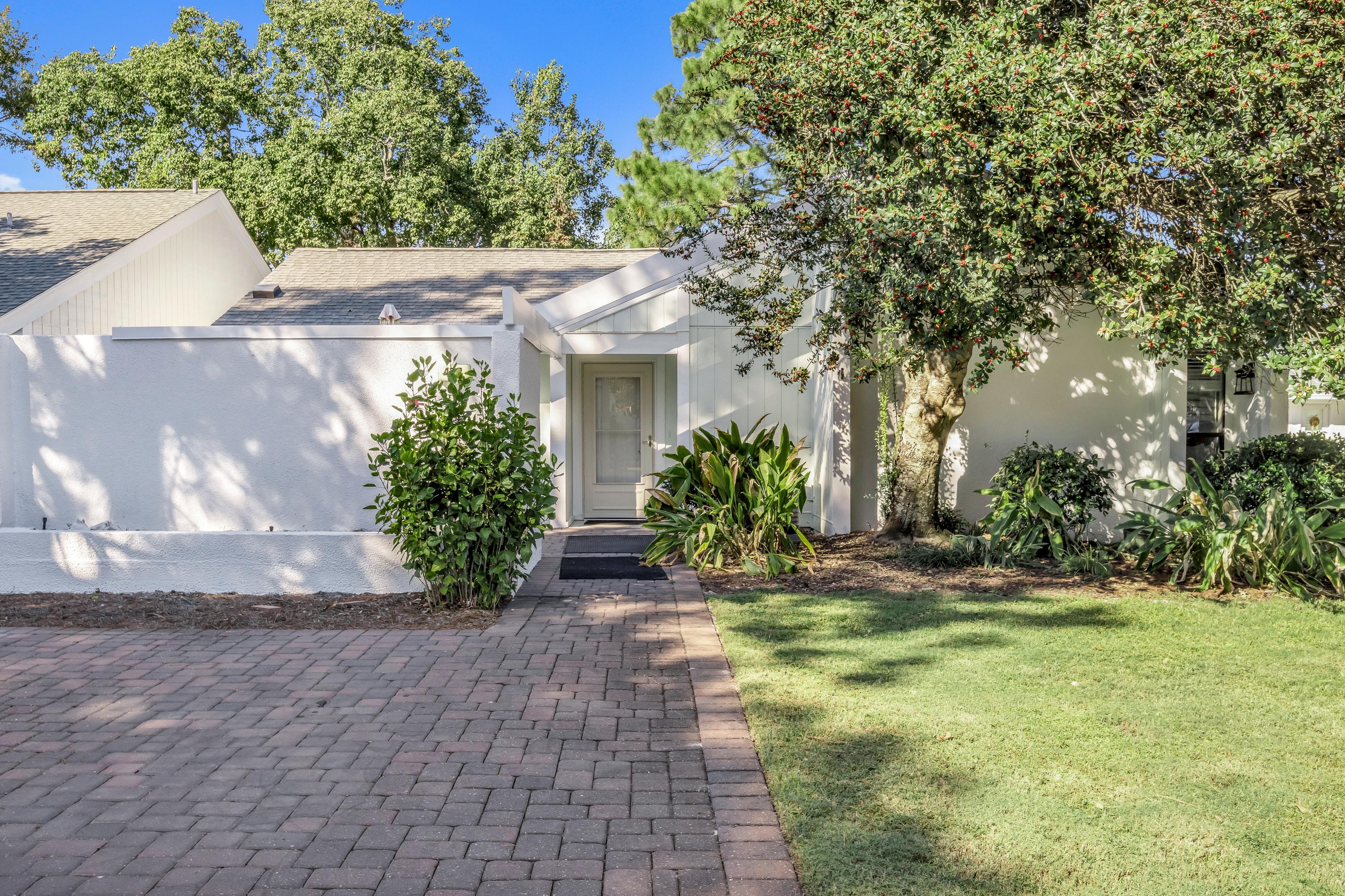 Sandestin Charm: Pet-Friendly, Fenced Yard!