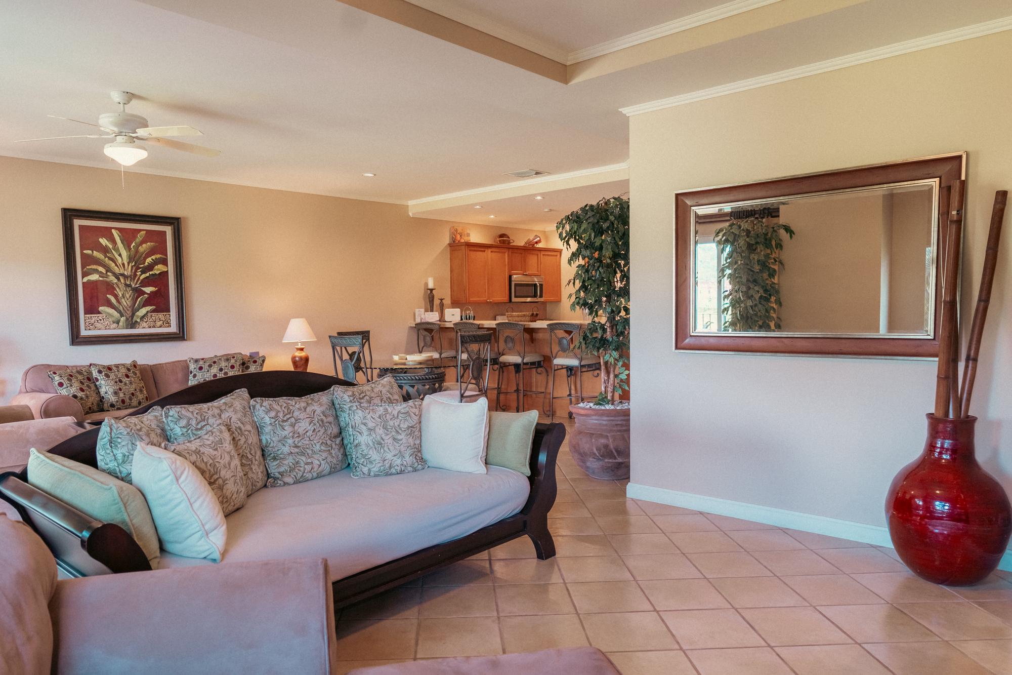 CR Luxury Del Mar 5H 2 Bdrm 5