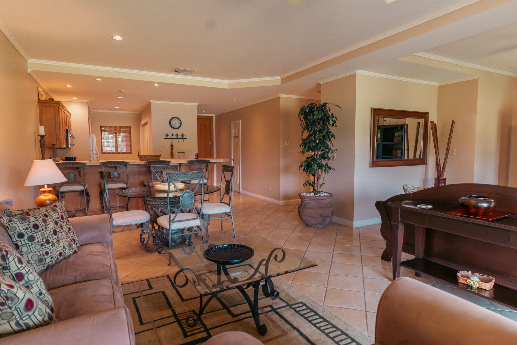 CR Luxury Del Mar 5H 2 Bdrm 3