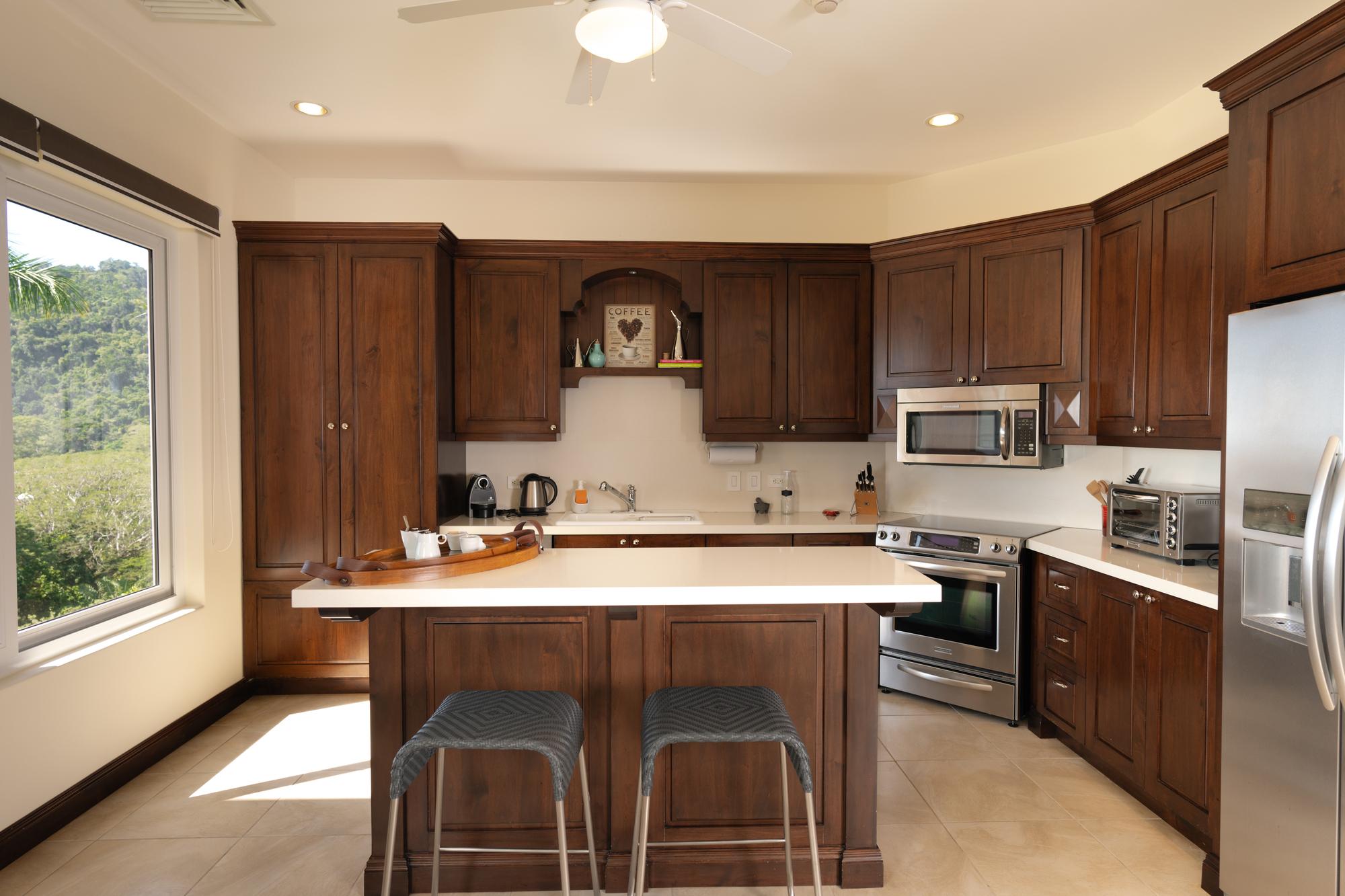 CR Luxury Altavista 2B 3 Bdrm 6