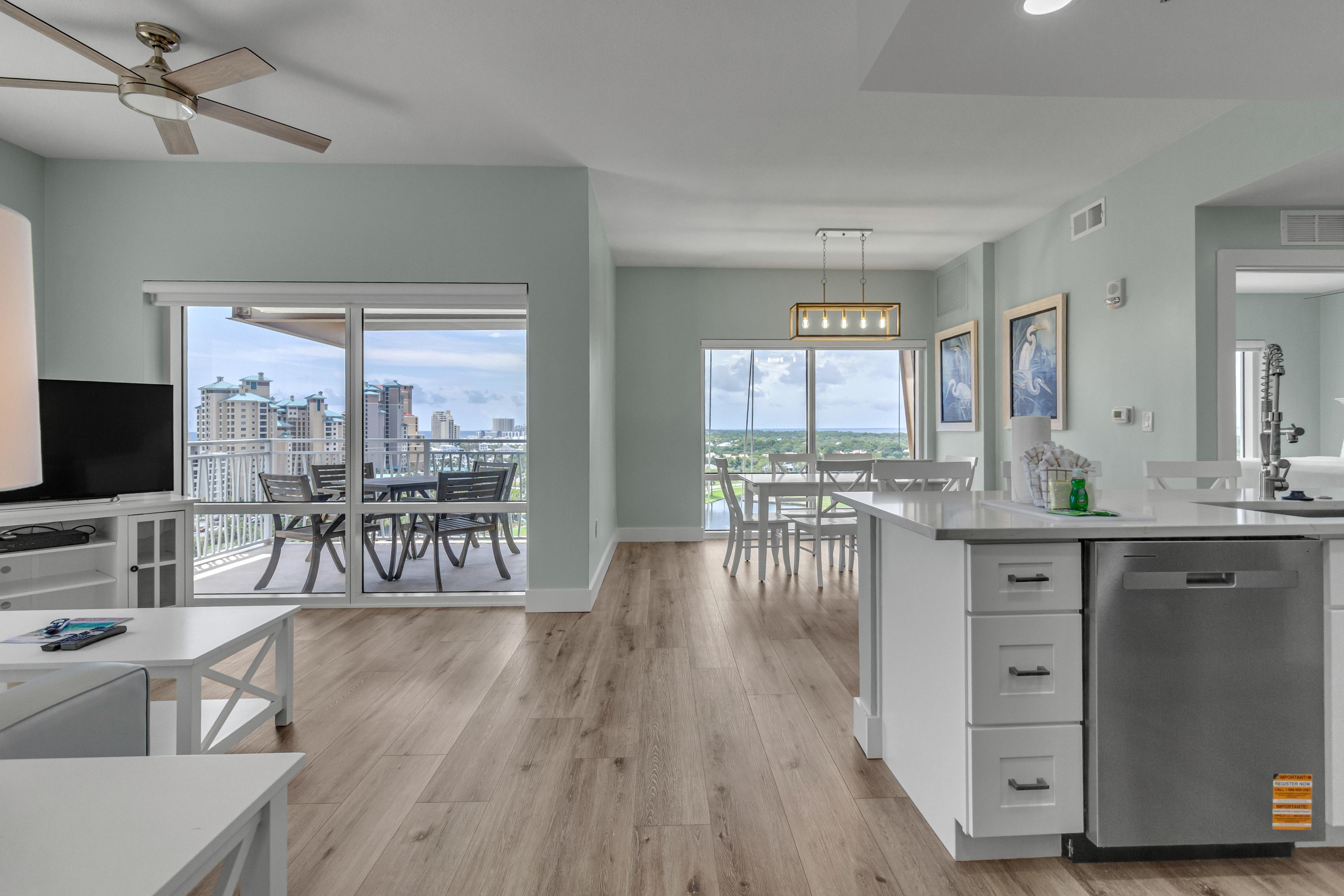 10th Floor Corner Condo with Stunning Gulf Views at Sandestin! 4