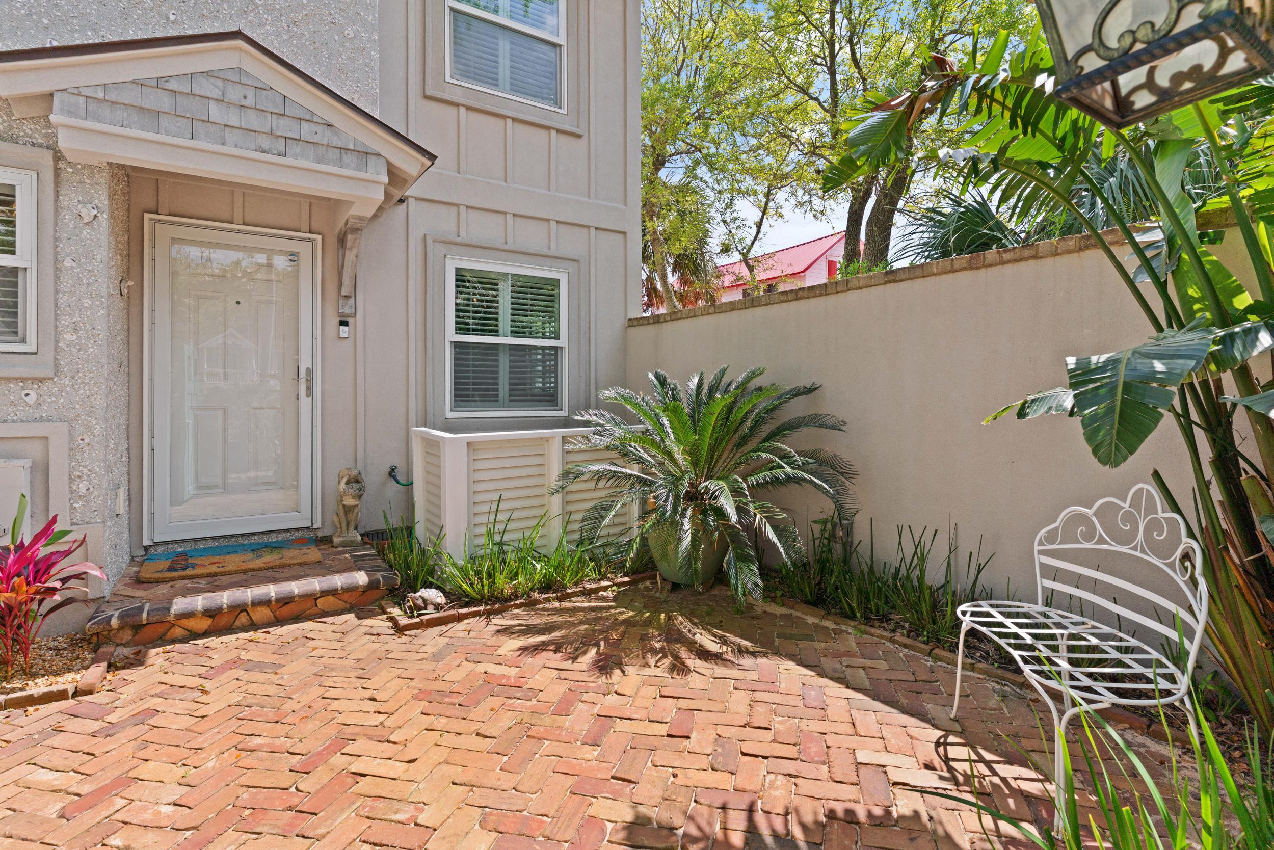 Ocean Front Escape - 1106 Beachview Dr 4
