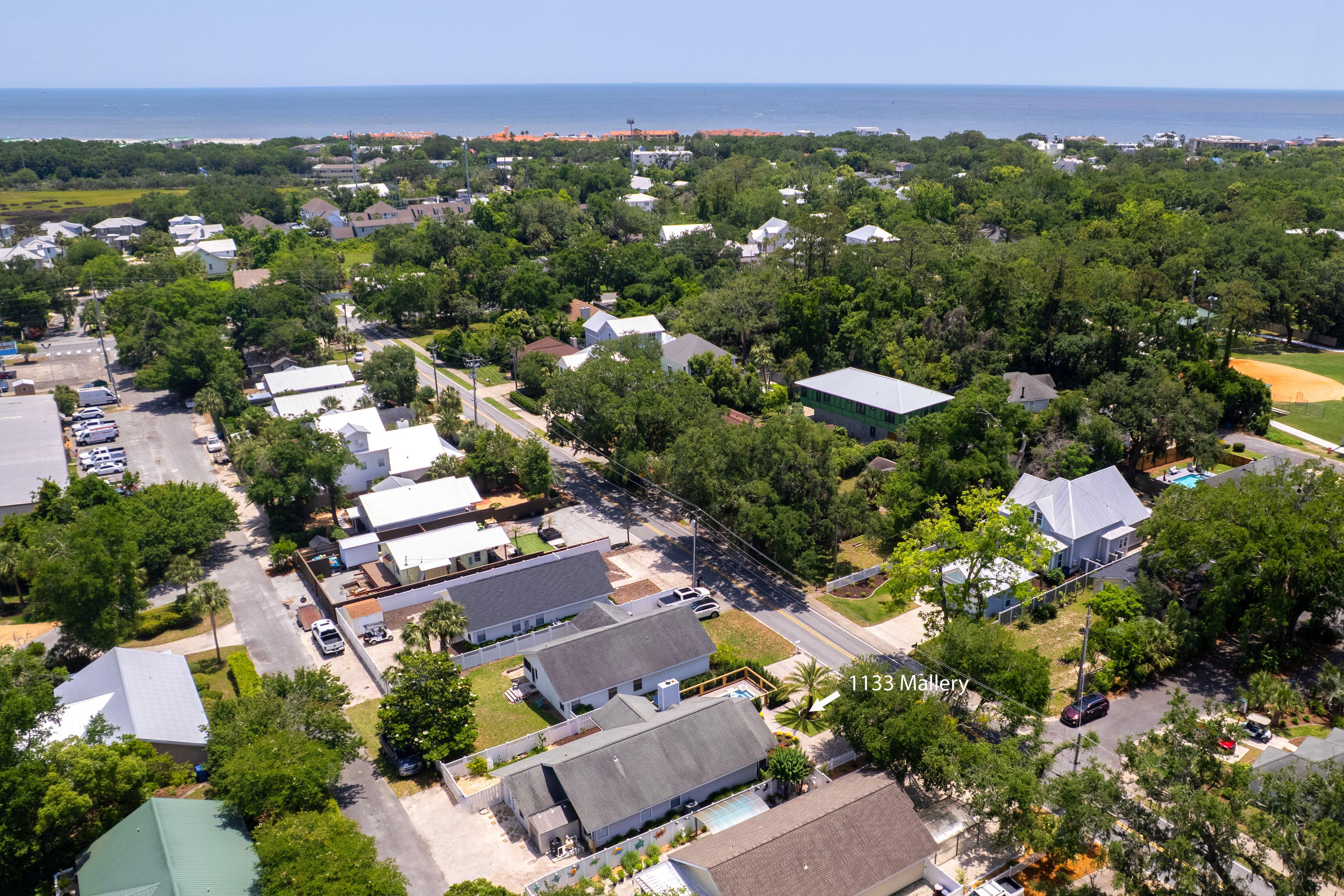 Point Five - 1133 Mallery St 5
