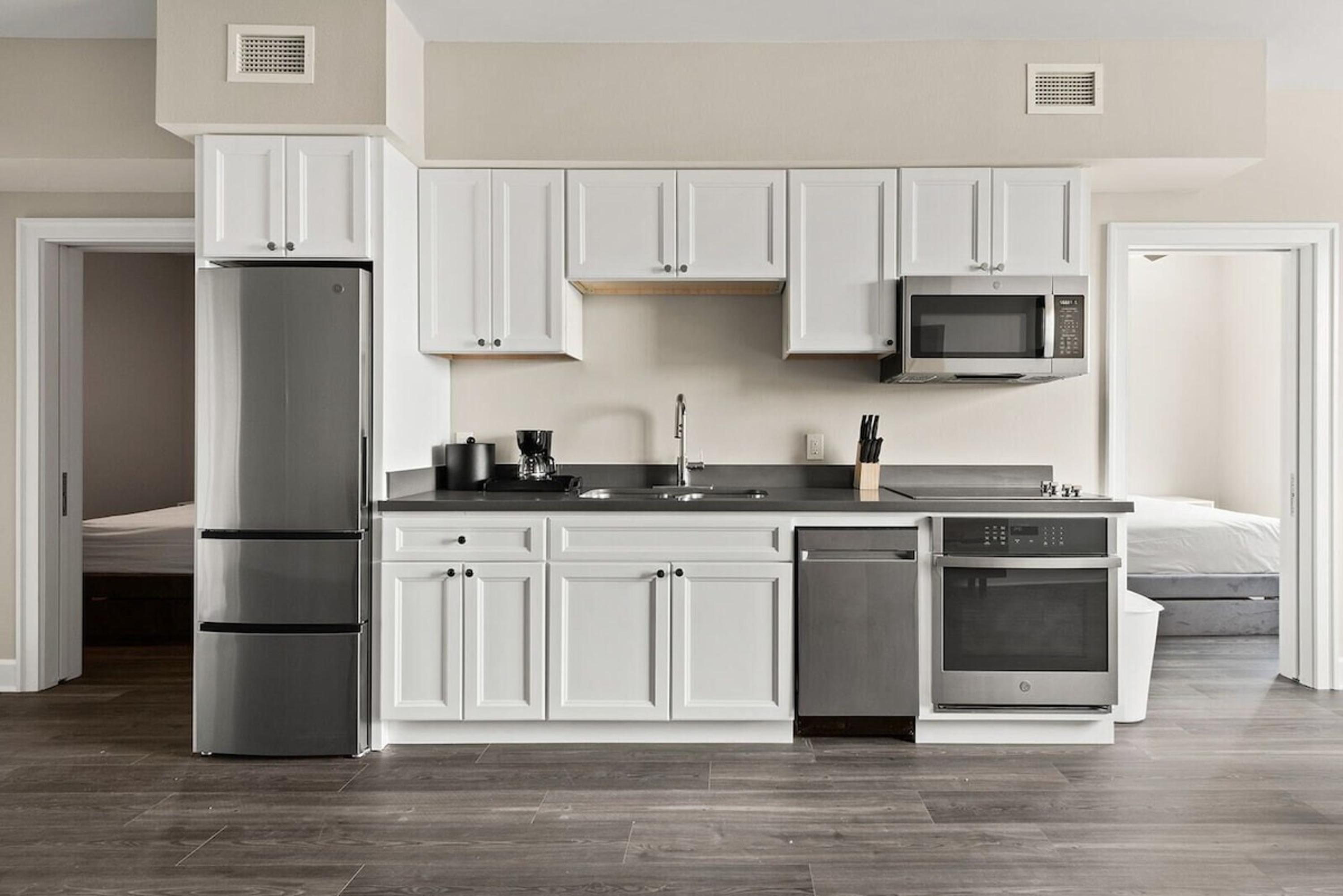 2BR Suite Close to New Orleans' Iconic Locations 3