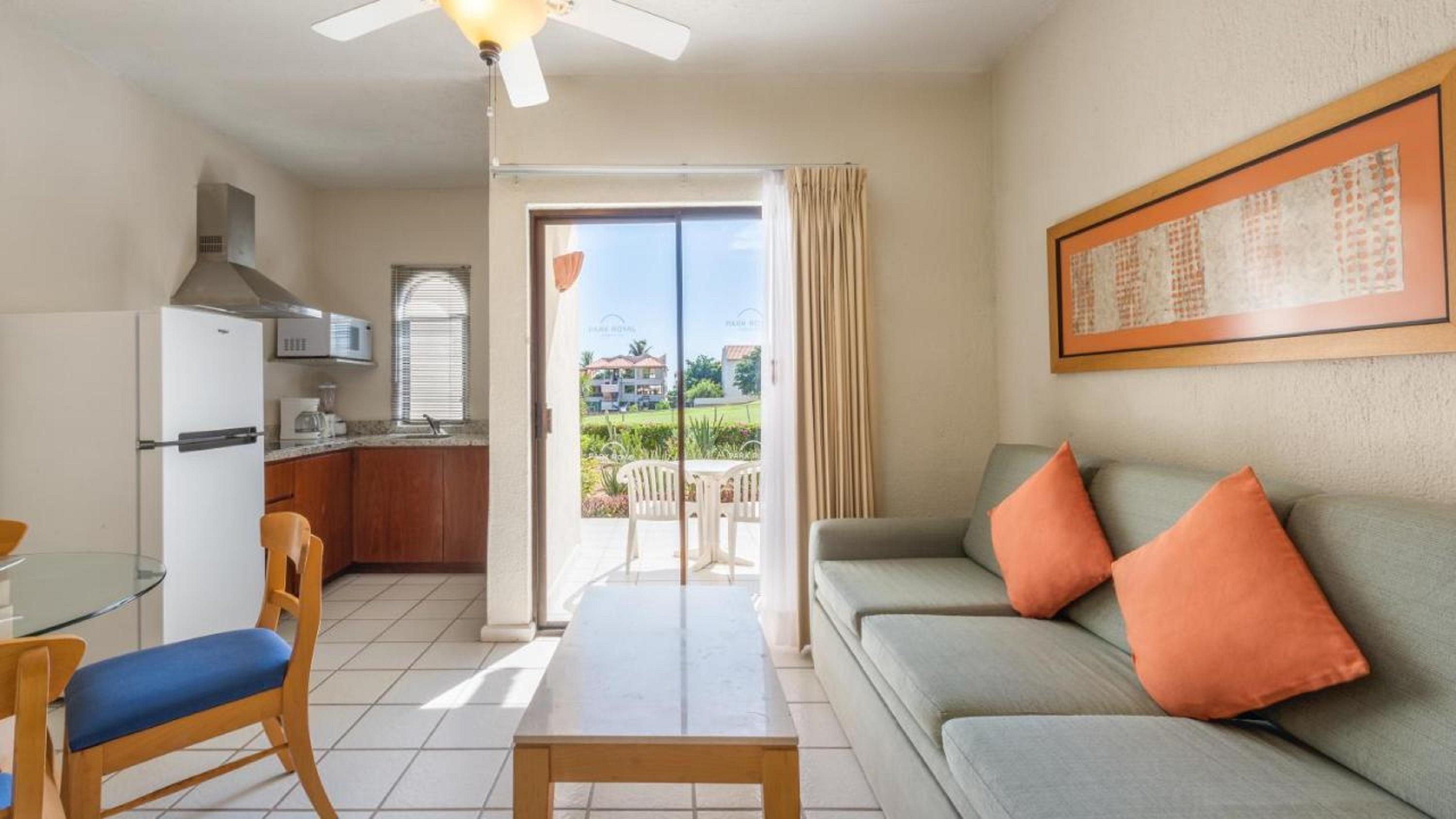 Stylish 1BR Condo with Outdoor Pool 3