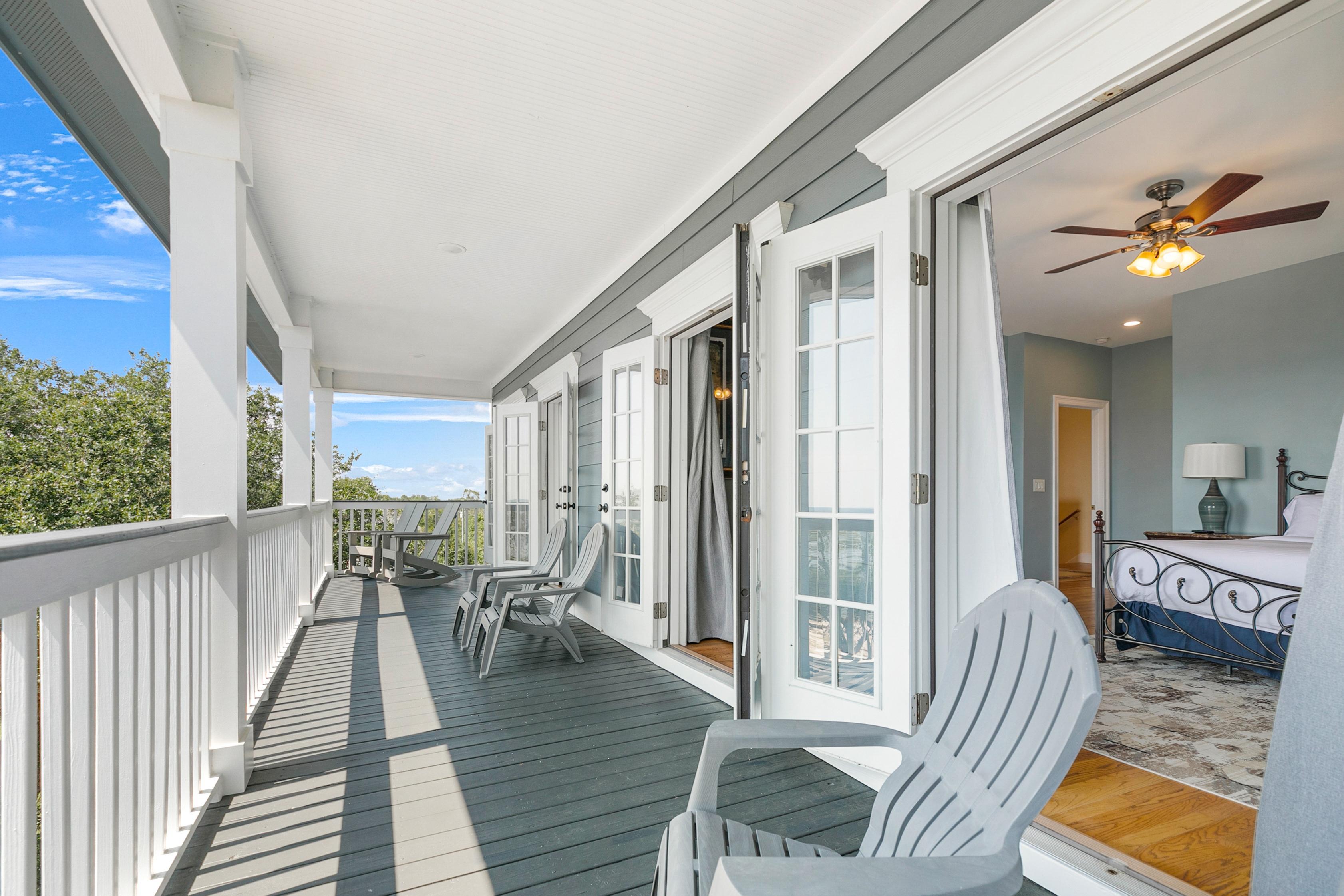 Pelican View Beach House - Private Beach!! 3