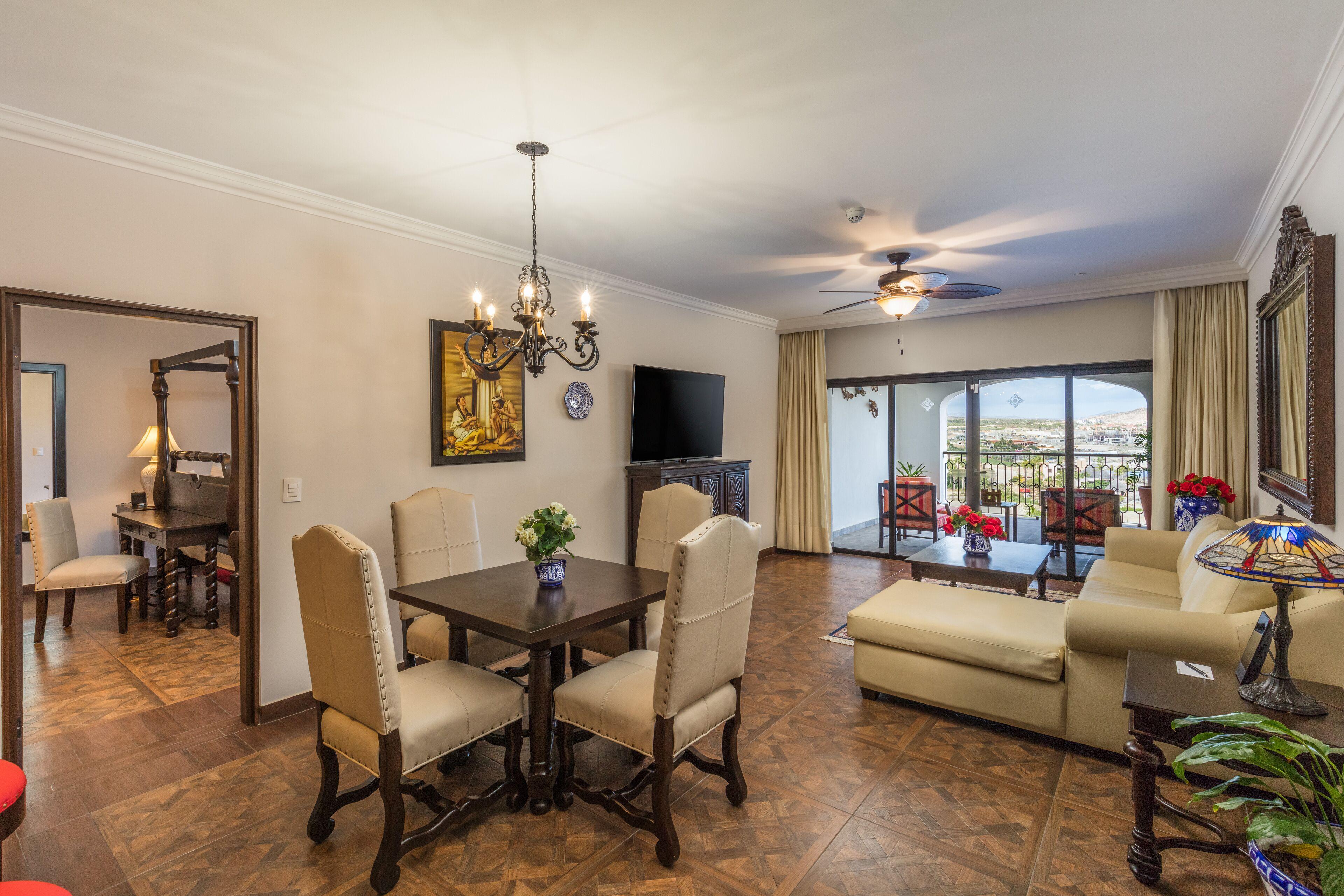 Stunning 1BR Condo in Vista Encantada with Hot Tub and Gym 3