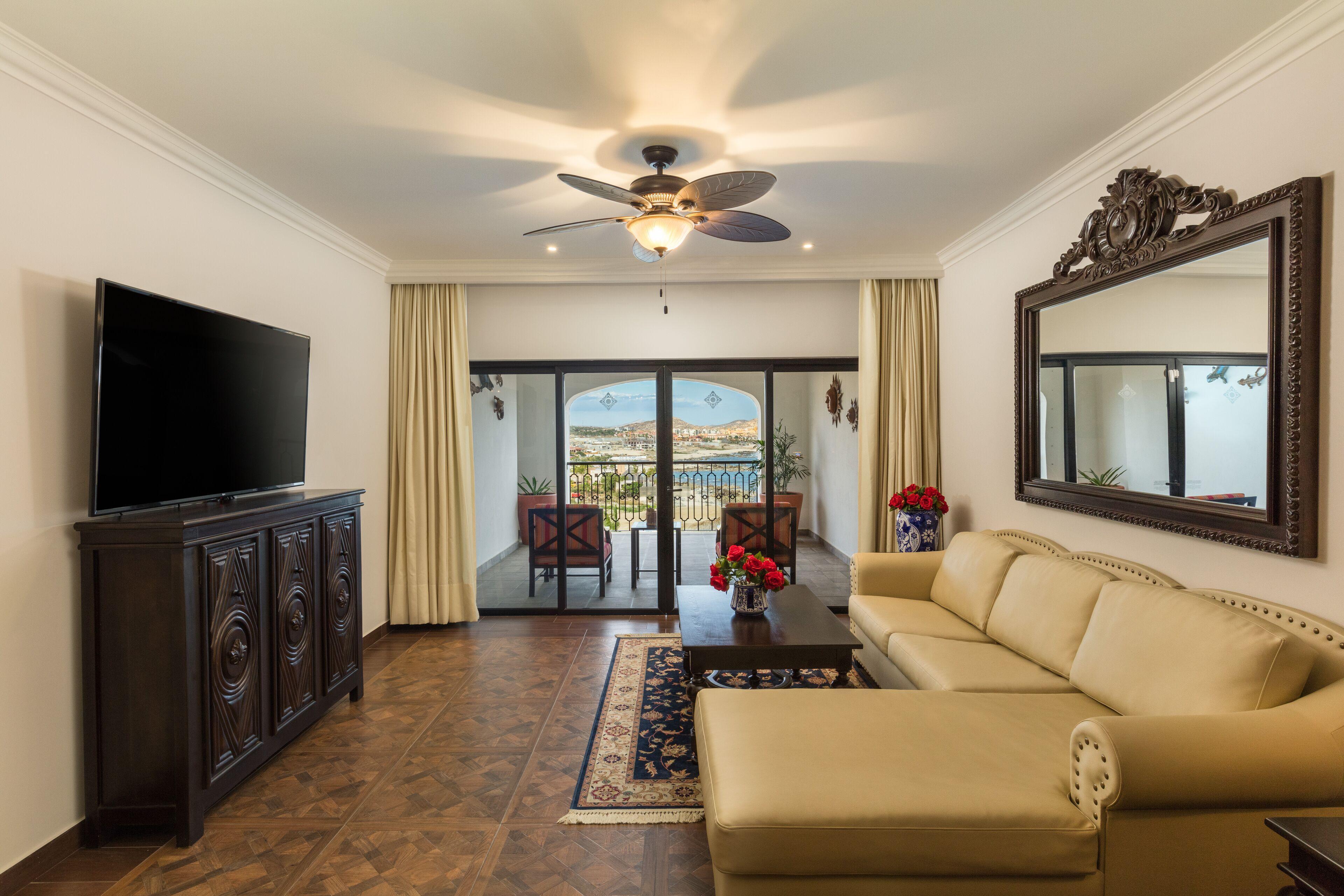 Stunning 1BR Condo in Vista Encantada with Hot Tub and Gym