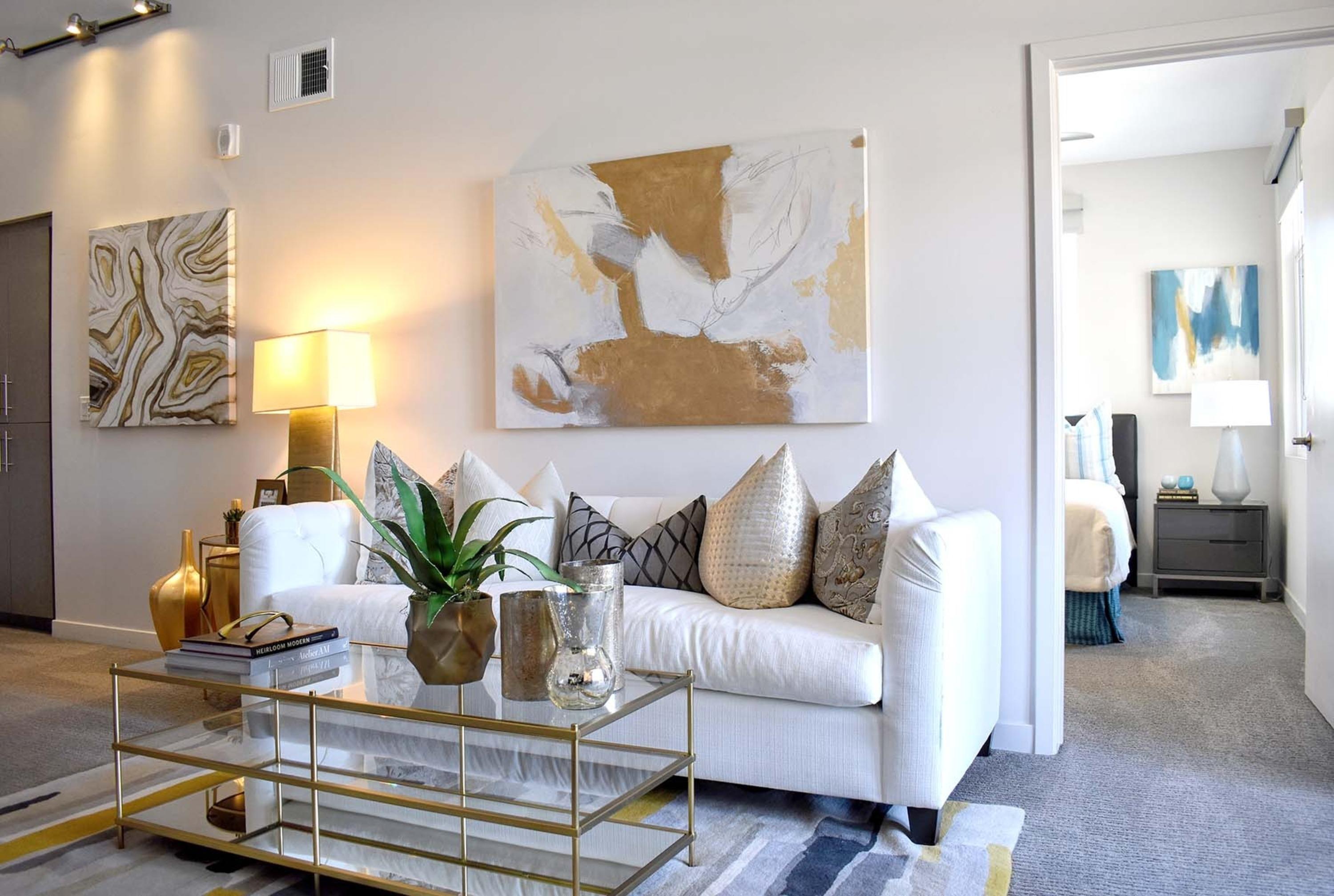 Family-Friendly 2BR at 360 Luxury w Pool & Fitness Center