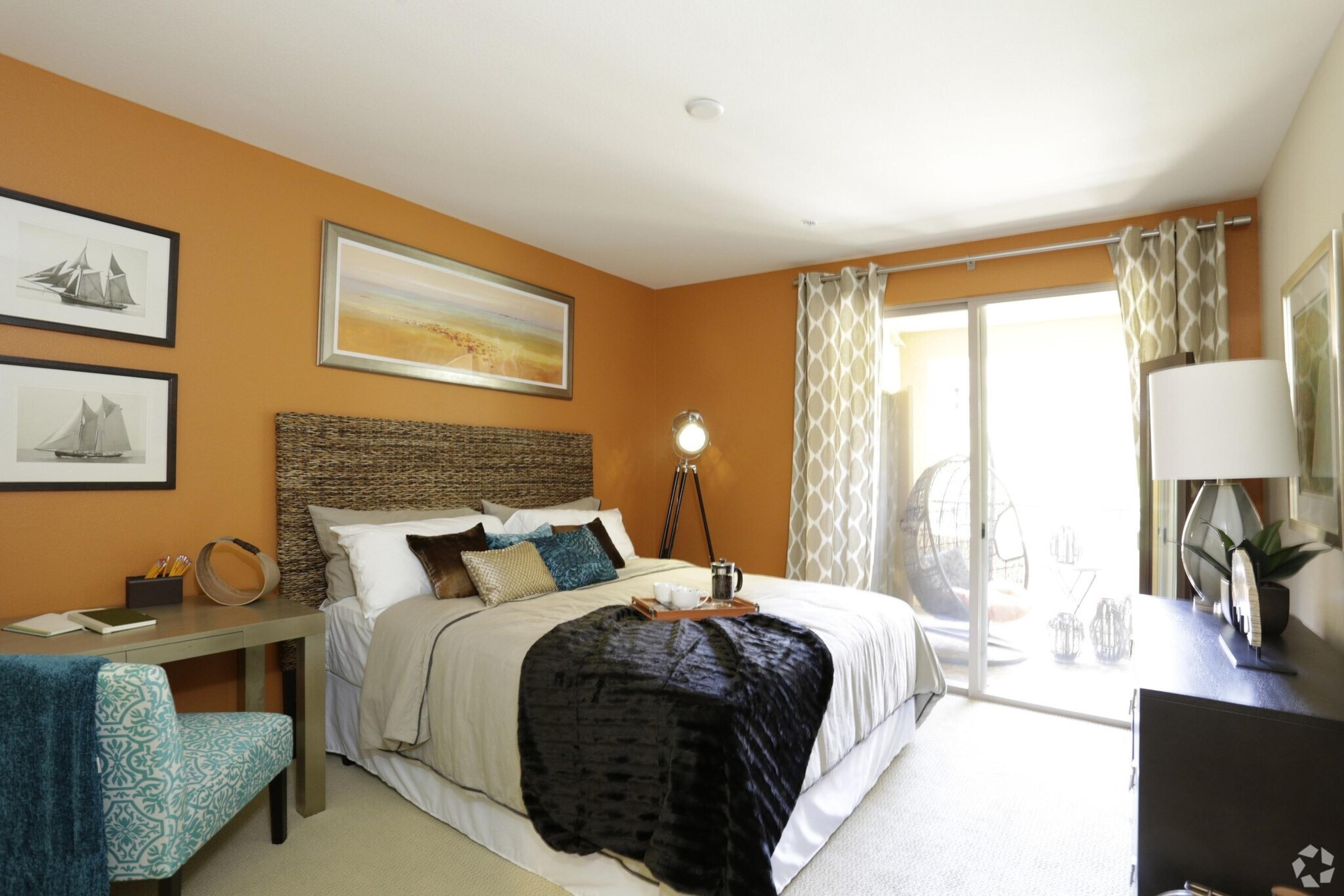 Spacious 1BR Condo with Pool at Pacific Ridge 4