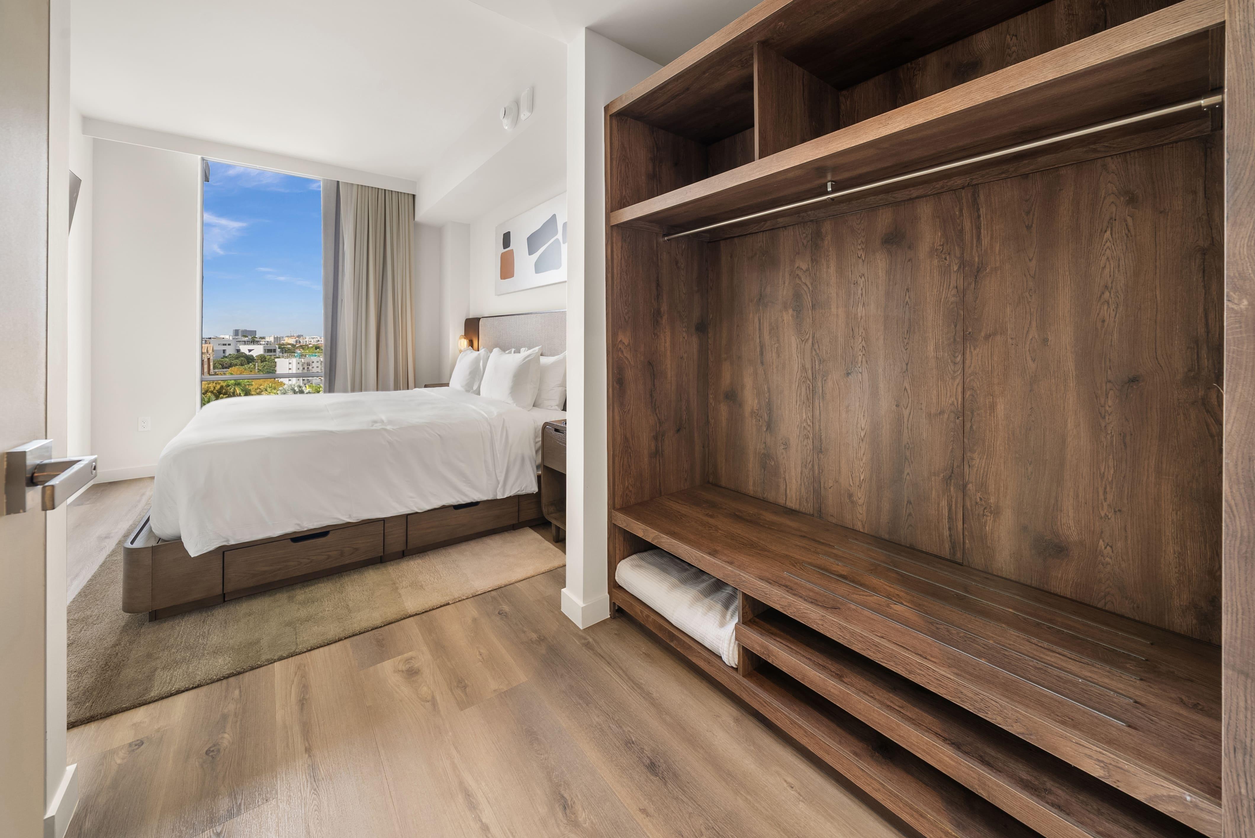 Domus Brickell Elegant 1BR Condo 3