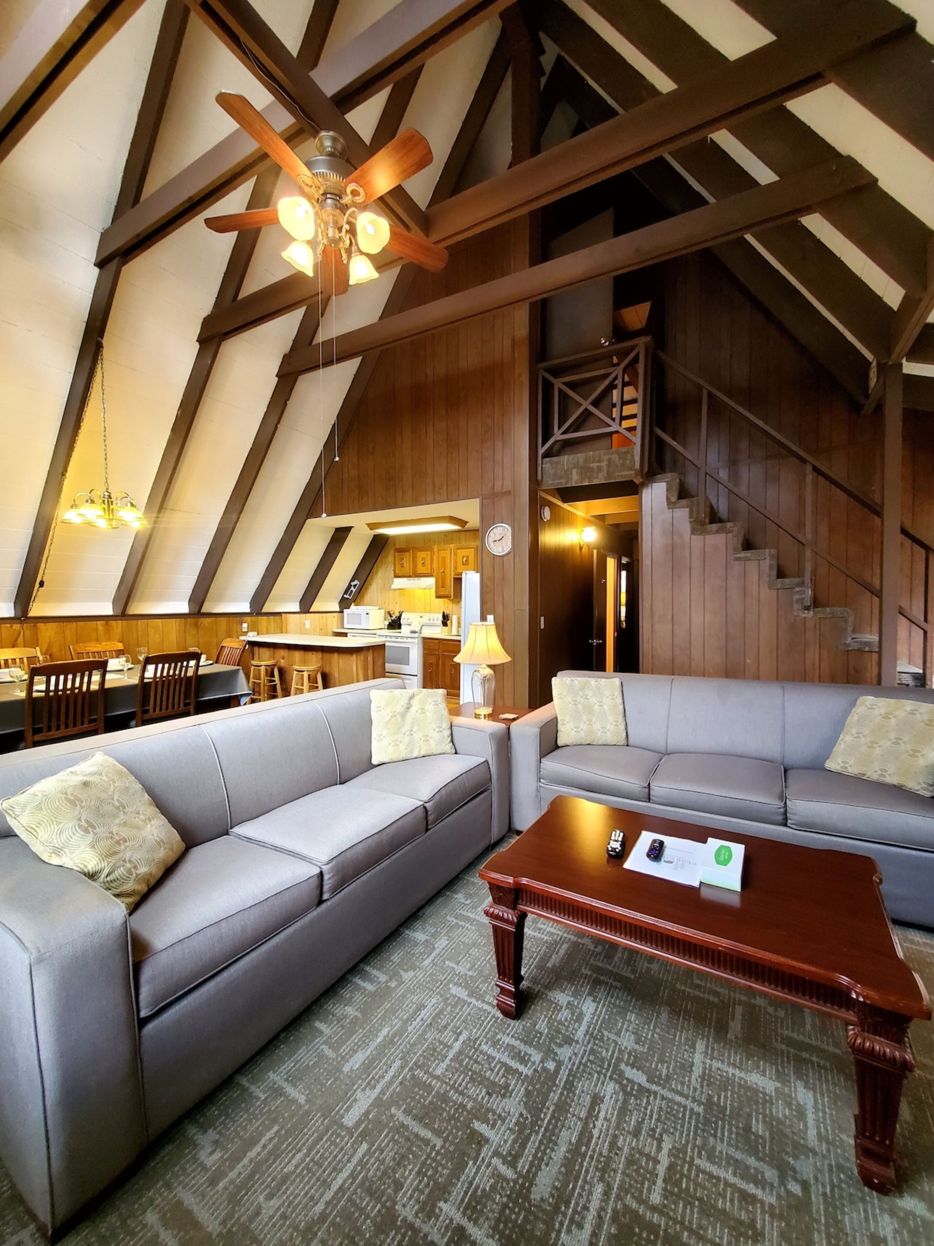Mountain Getaway: 3-Bedroom Hidden Creek Chalet 6