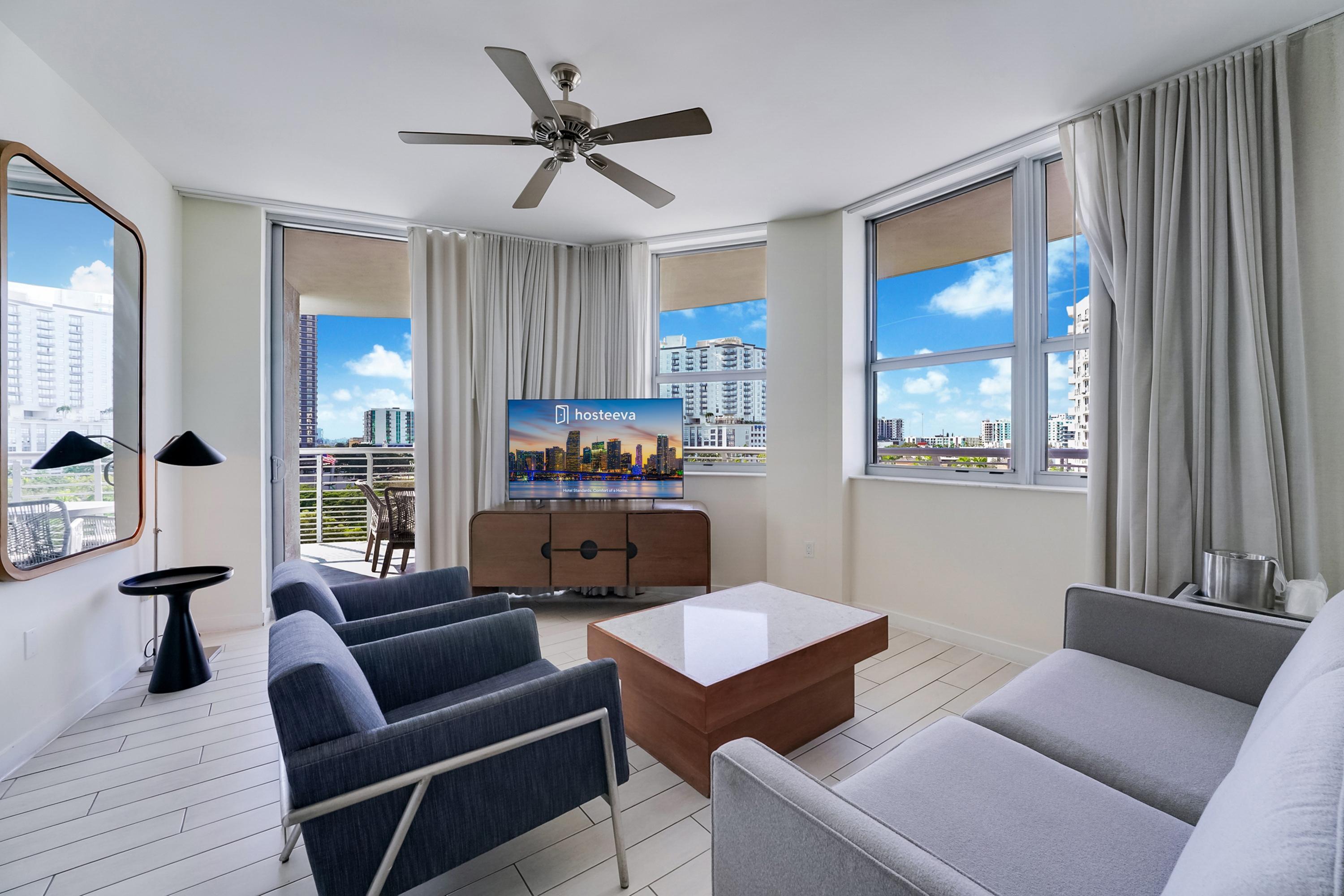 Circ Hotel 2BR • Balcony • Pool & Gym • Sleeps 8 2