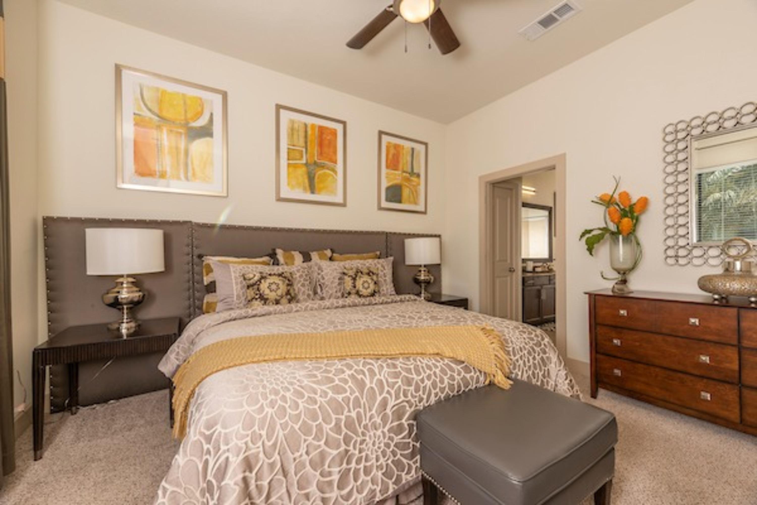 Spacious 2BR Condo at 7 Seventy with Outdoor Pool 5