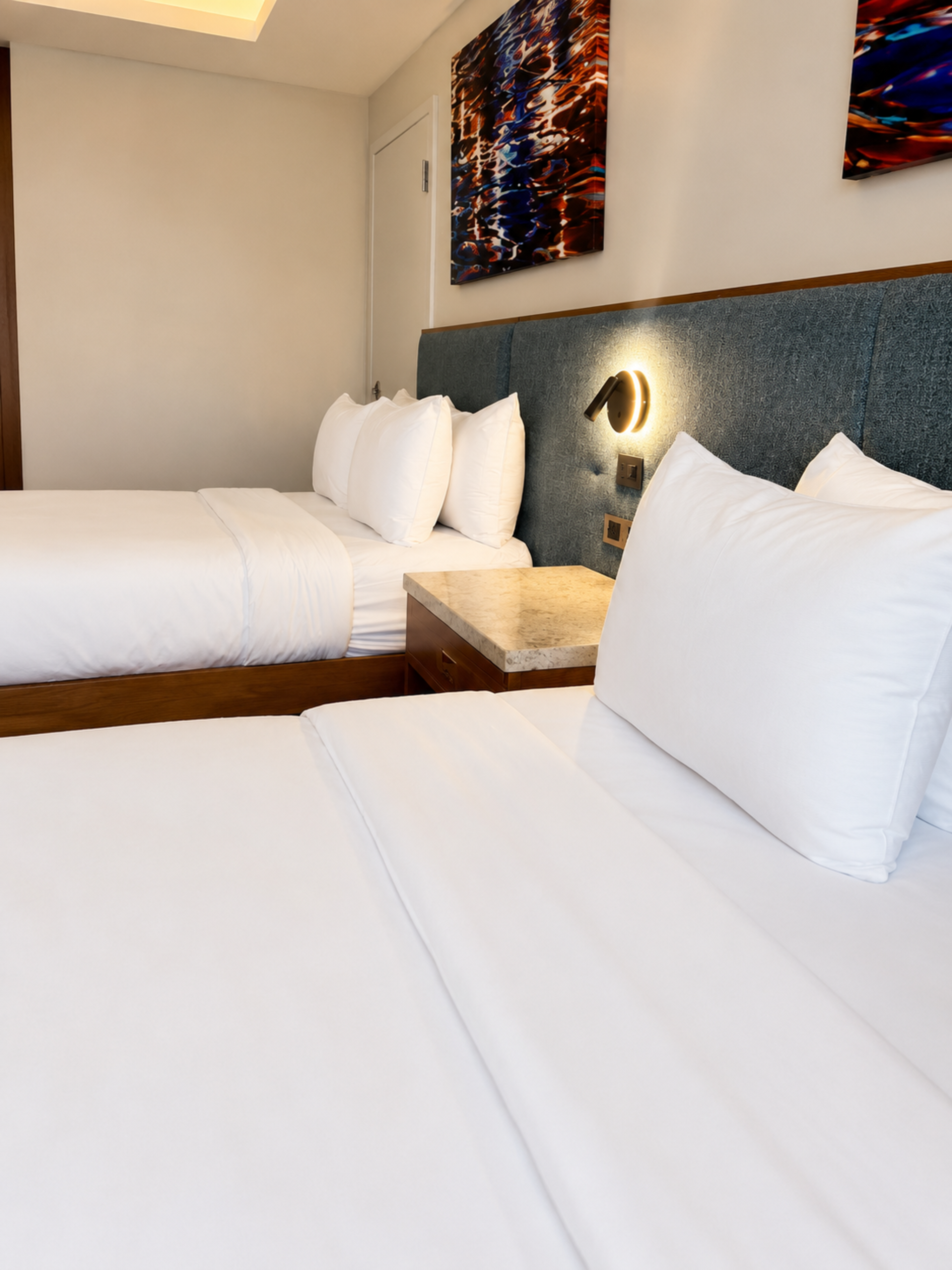 Chic Studio with Pool & Gym – Circ Hotel 2