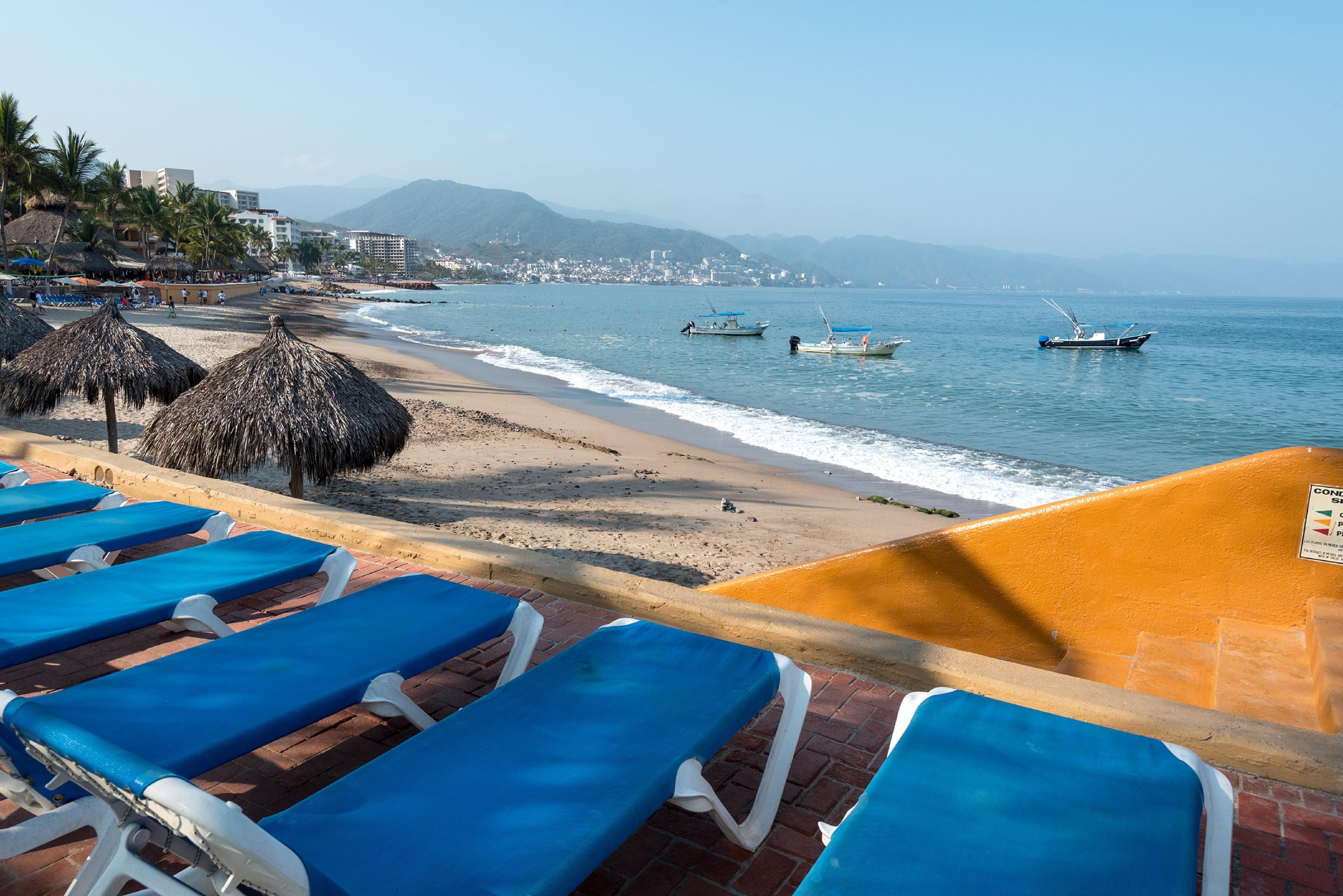 Spacious 3BR Condo a Short Ride to Villa del Mar Beach 5