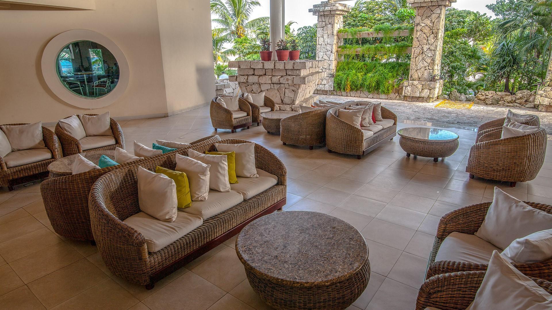 Cozumel Cozy Room with 2 DBL Beds Near Local-favorite Spots