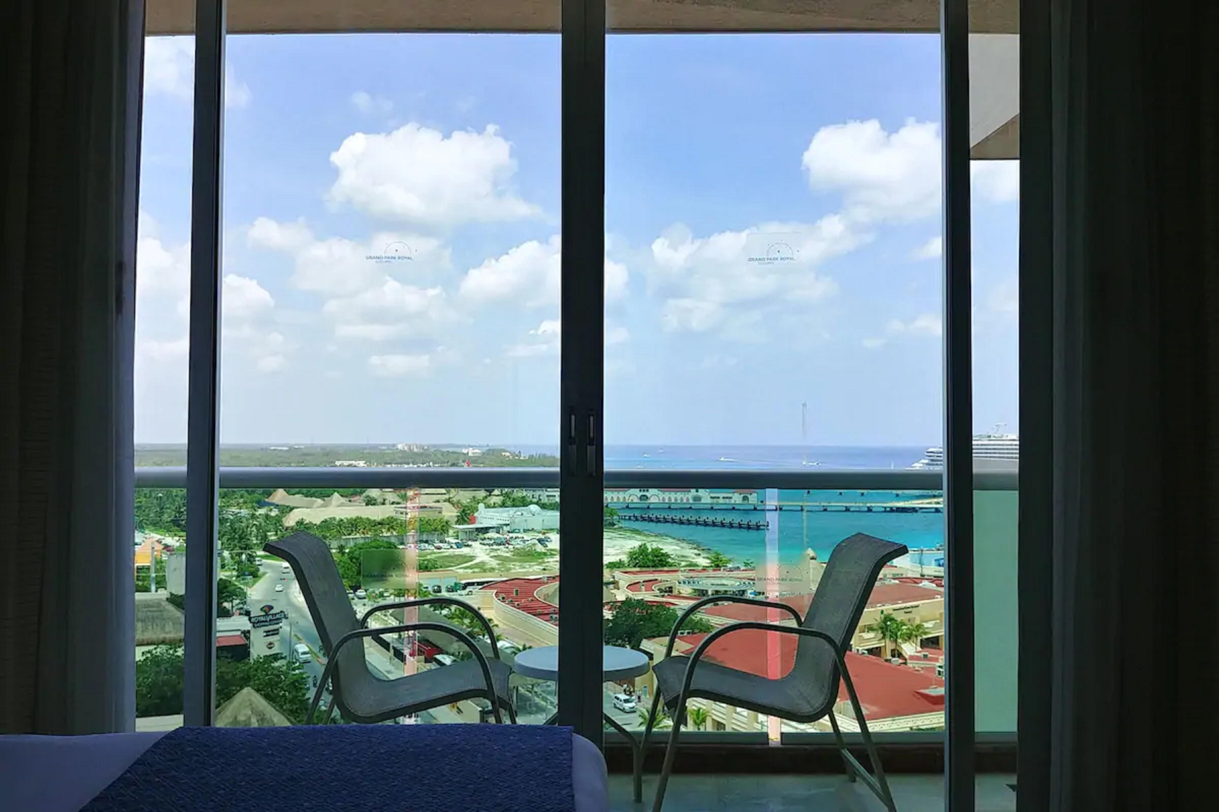Beach Front Room w 2 DBL Beds & Fitness Room in Cozumel 2