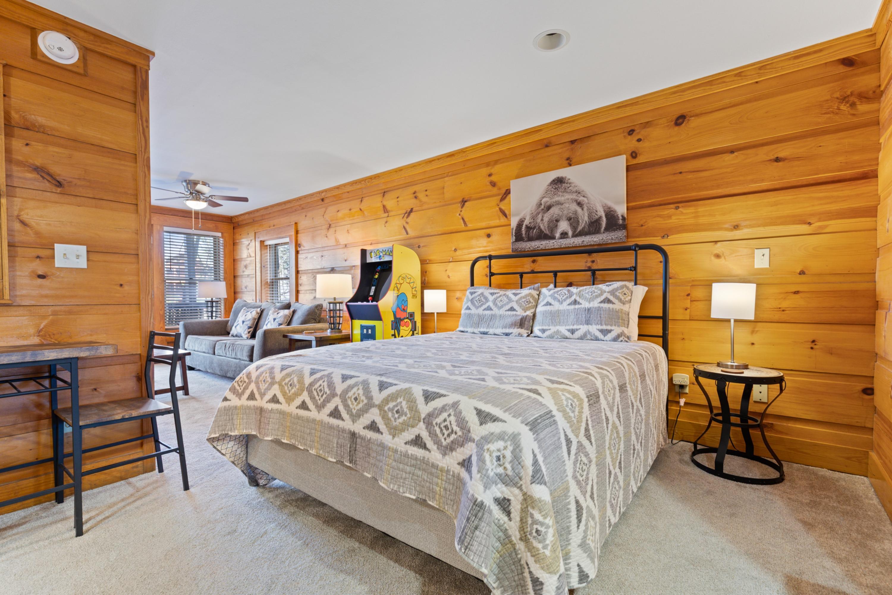 Suite at Dollywood Lane 4