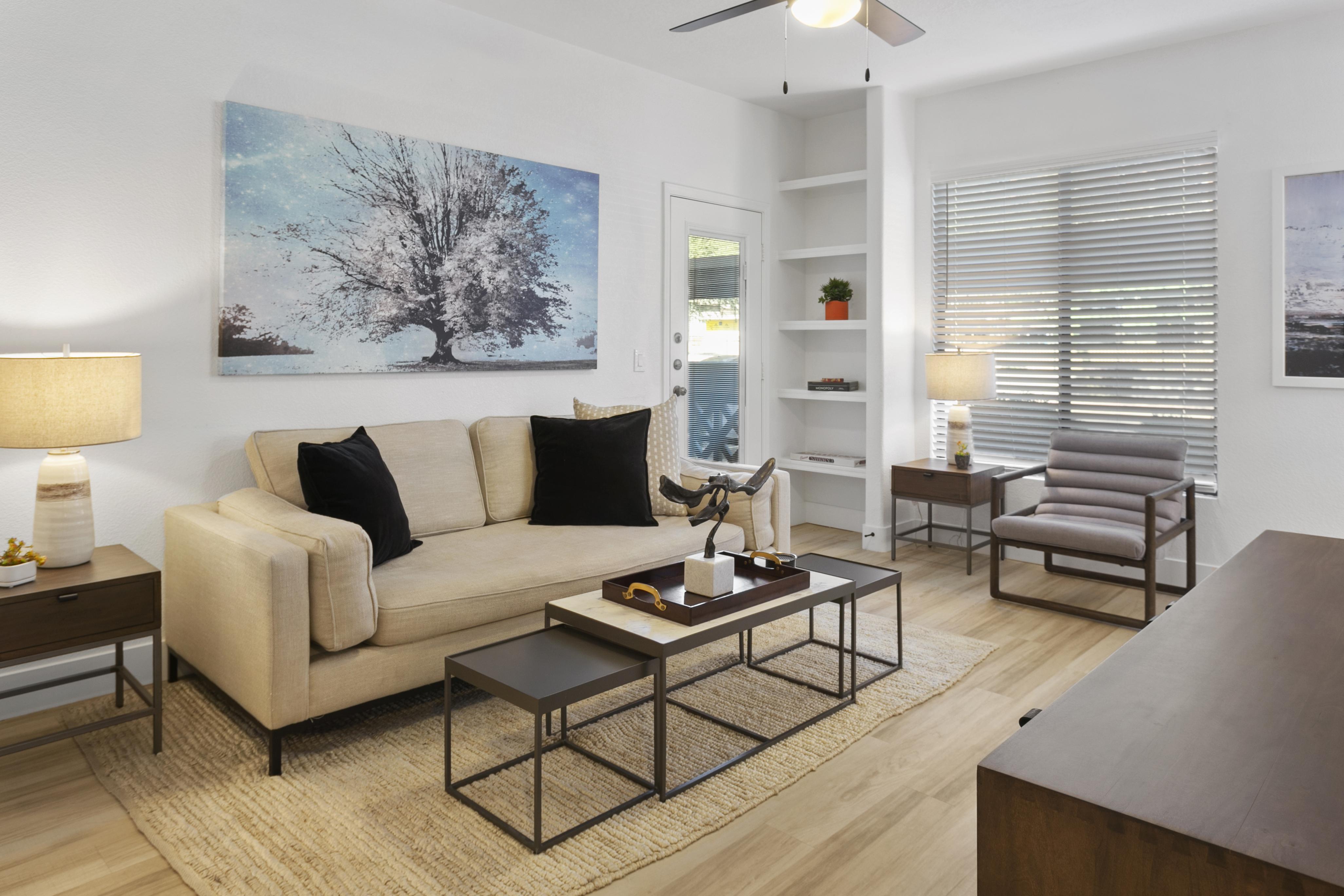 The Nines Scottsdale Stylish 1BR Condo w Balcony 2