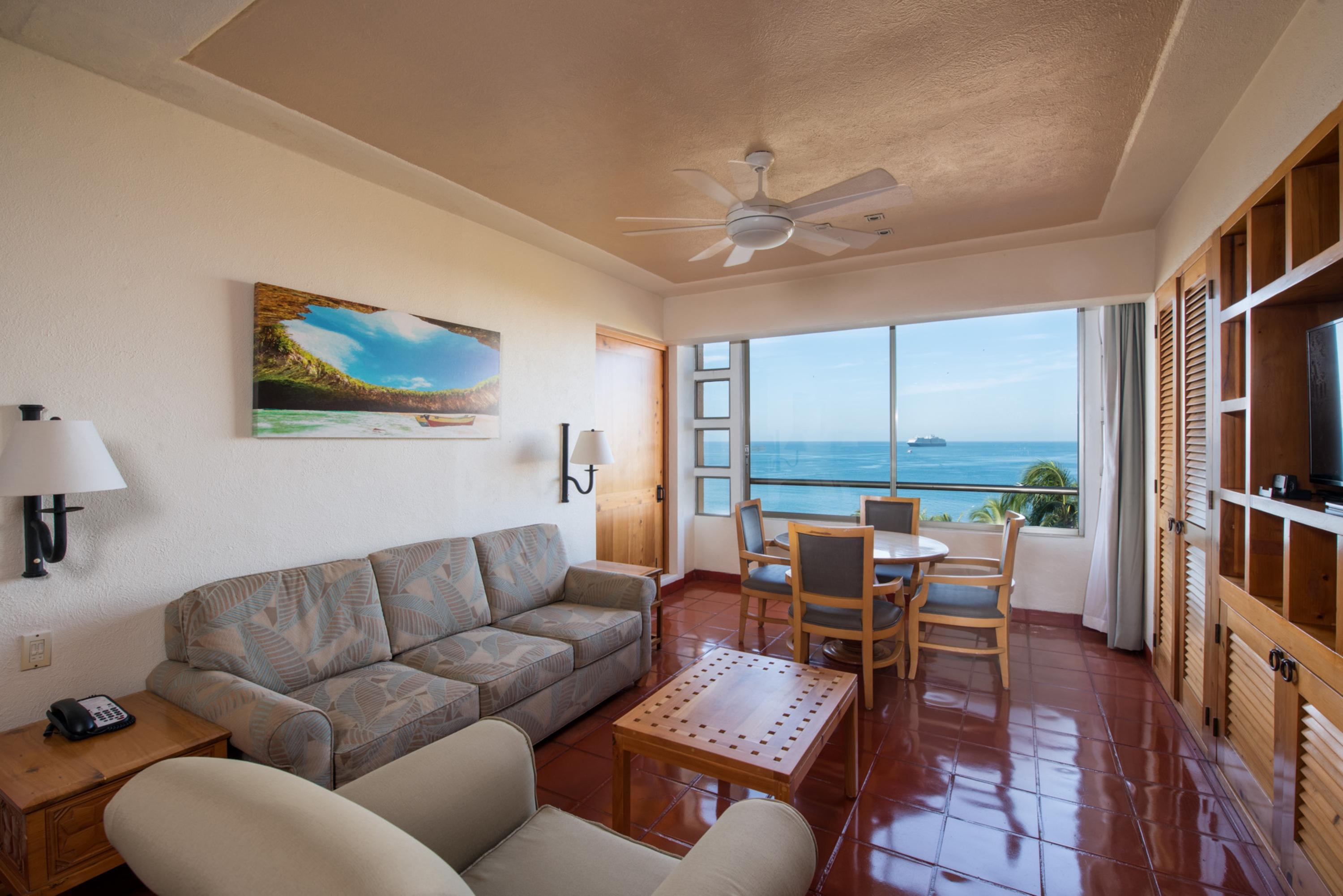 Enjoy a Private Balcony Overlooking Puerto Vallarta 4