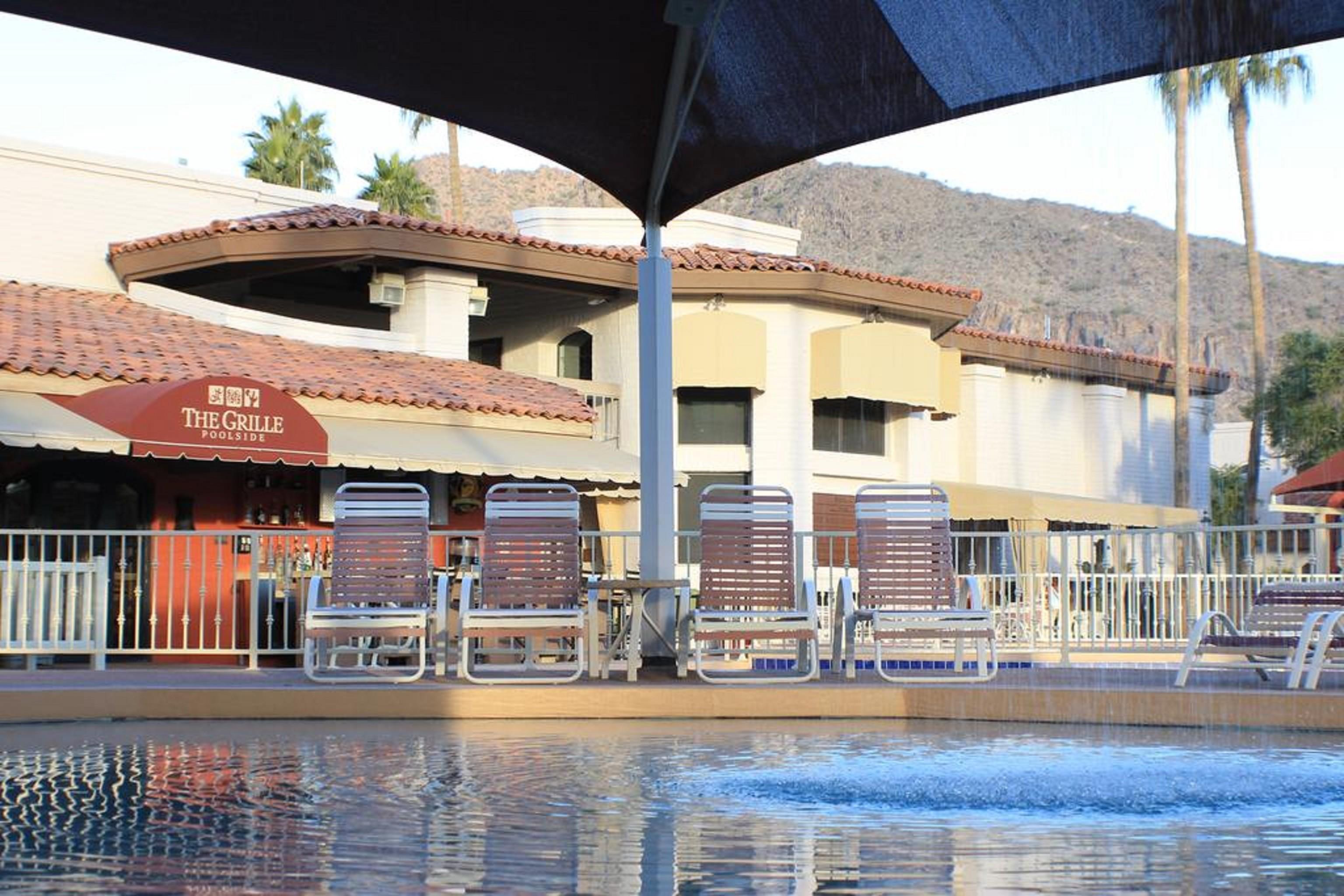 Mountain View Camelback Resort Modern 2BR Condo 3